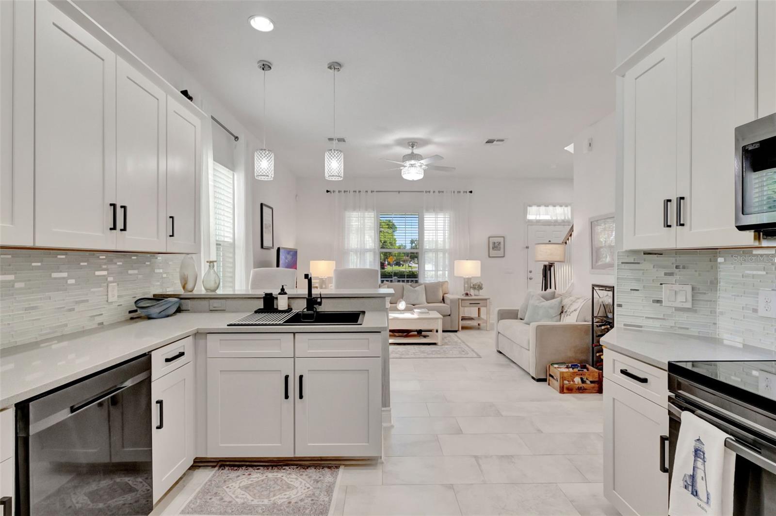 4892 BEACH BOULEVARD, Orlando, FL 32803
