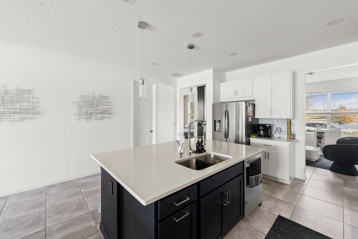 9560 LAUNCH POINT ROAD, Orlando, FL 32832