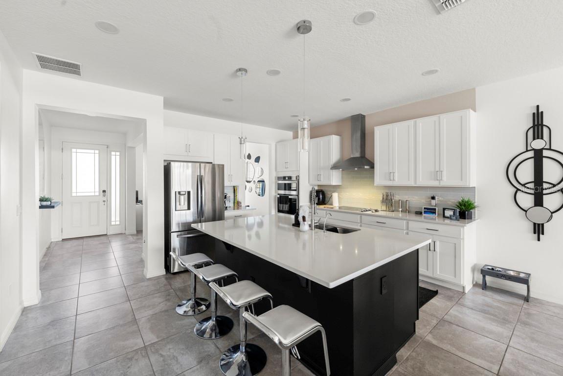 9560 LAUNCH POINT ROAD, Orlando, FL 32832