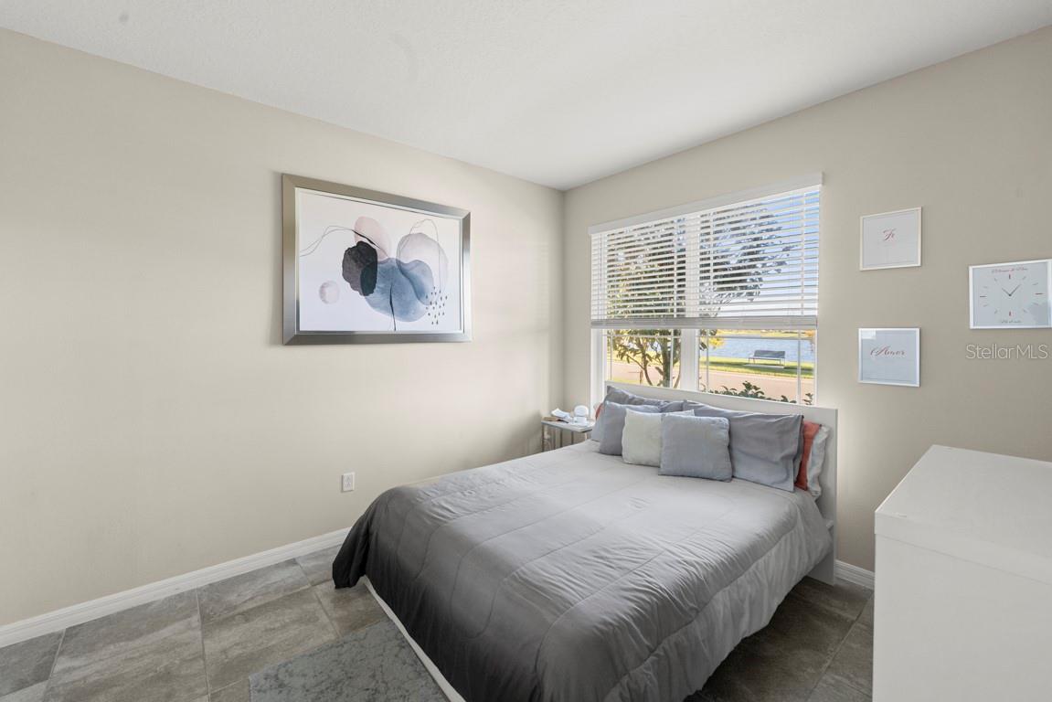 9560 LAUNCH POINT ROAD, Orlando, FL 32832