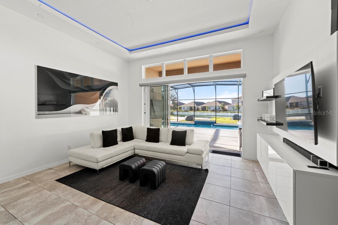 9560 LAUNCH POINT ROAD, Orlando, FL 32832