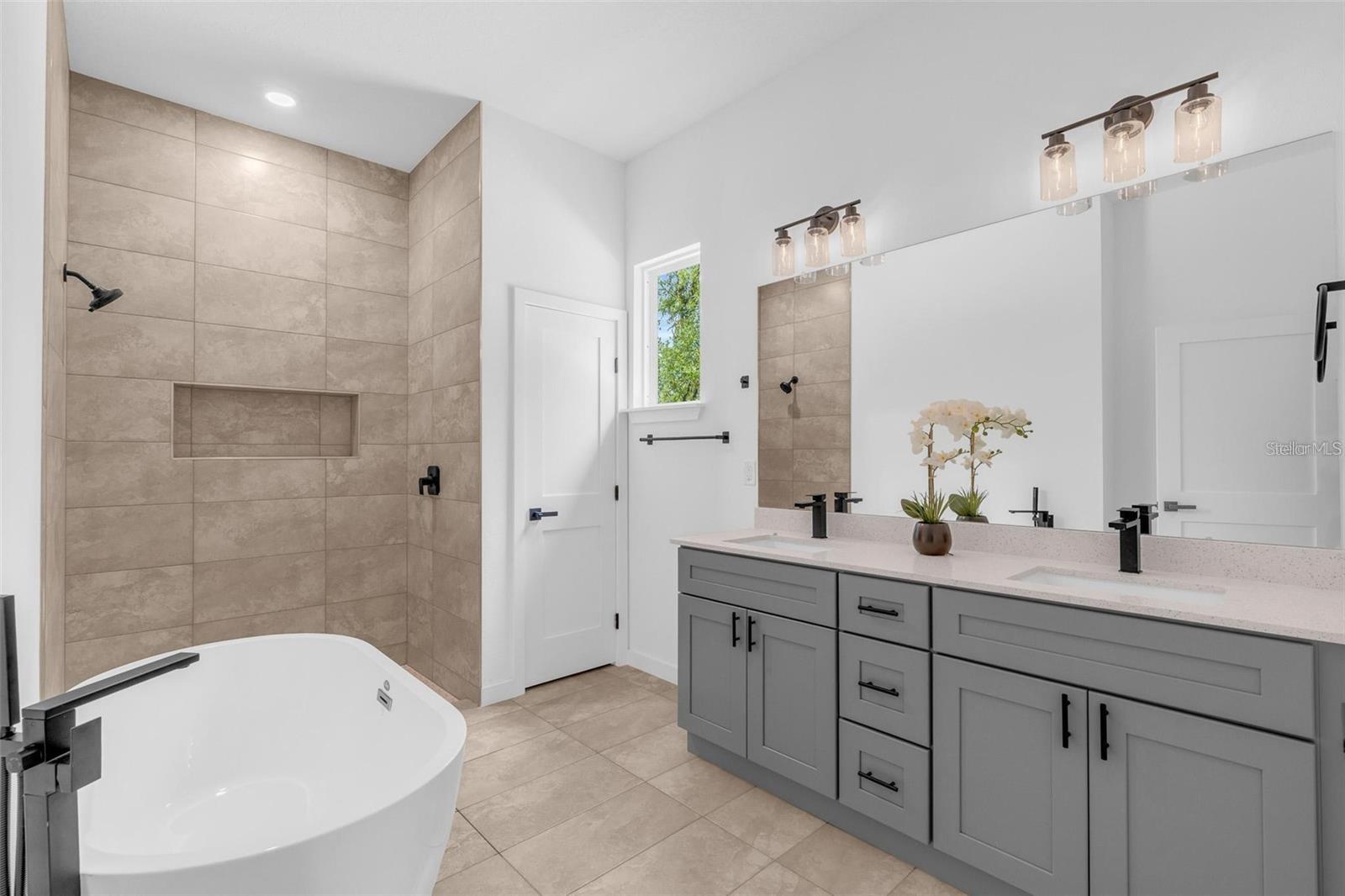 1318 W DUPONT DRIVE, Dunnellon, FL 34434