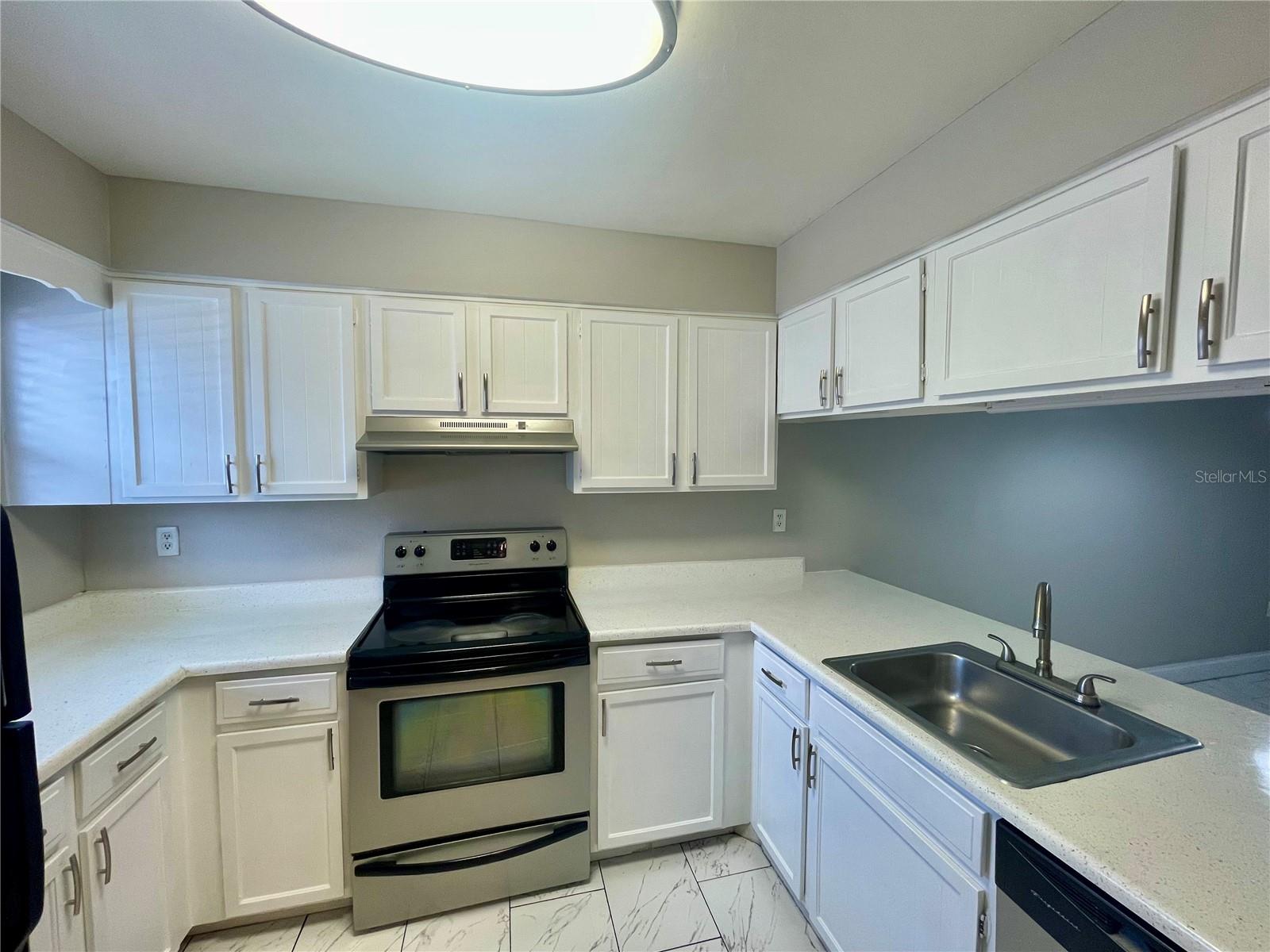 6073 AMBERLY TERRACE, #T13, Orlando, FL 32822 6073 AMBERLY TERRACE, #T13, Orlando, FL 32822