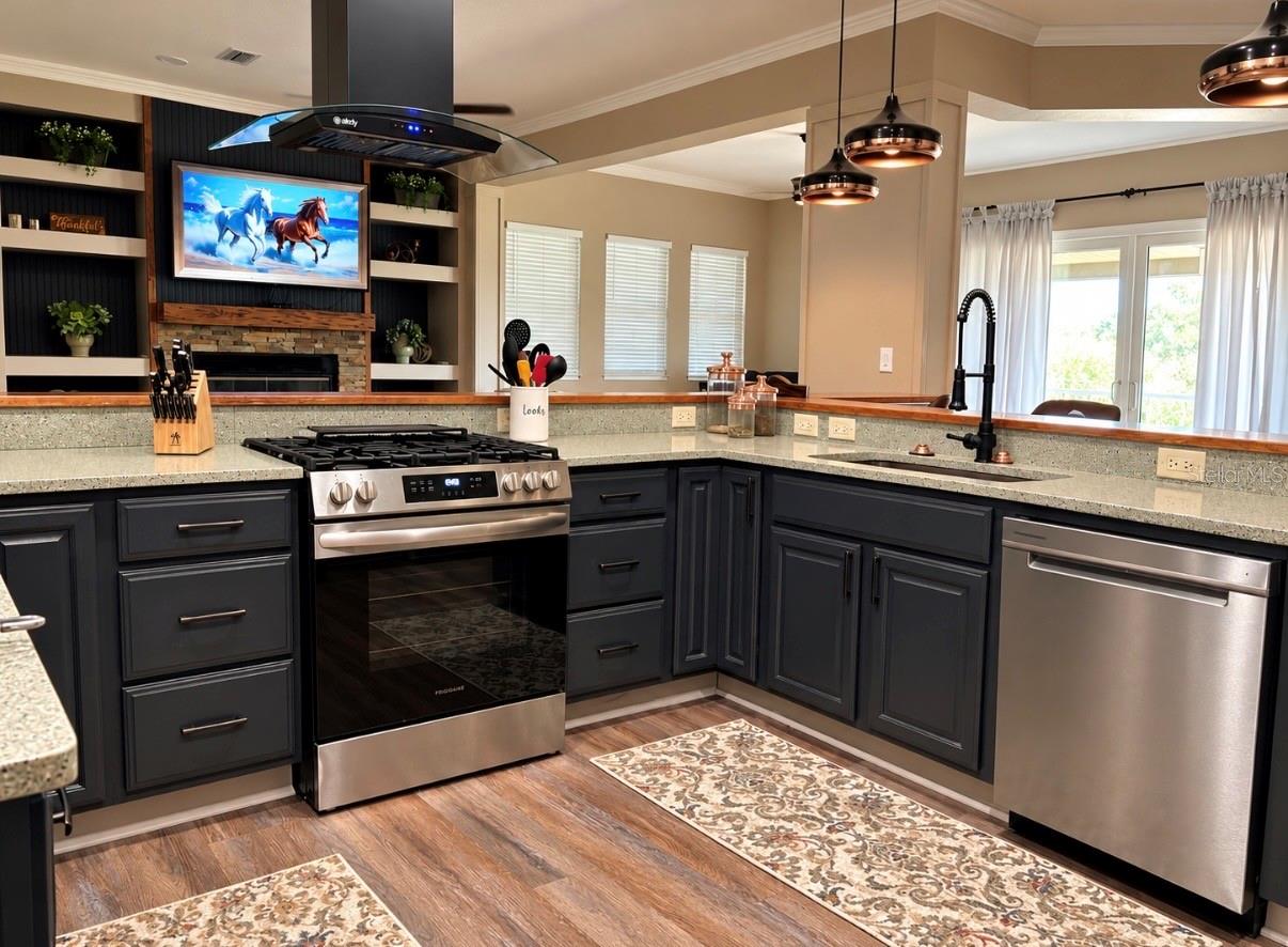 6808 COUNTY ROAD 675, Bradenton, FL 34211