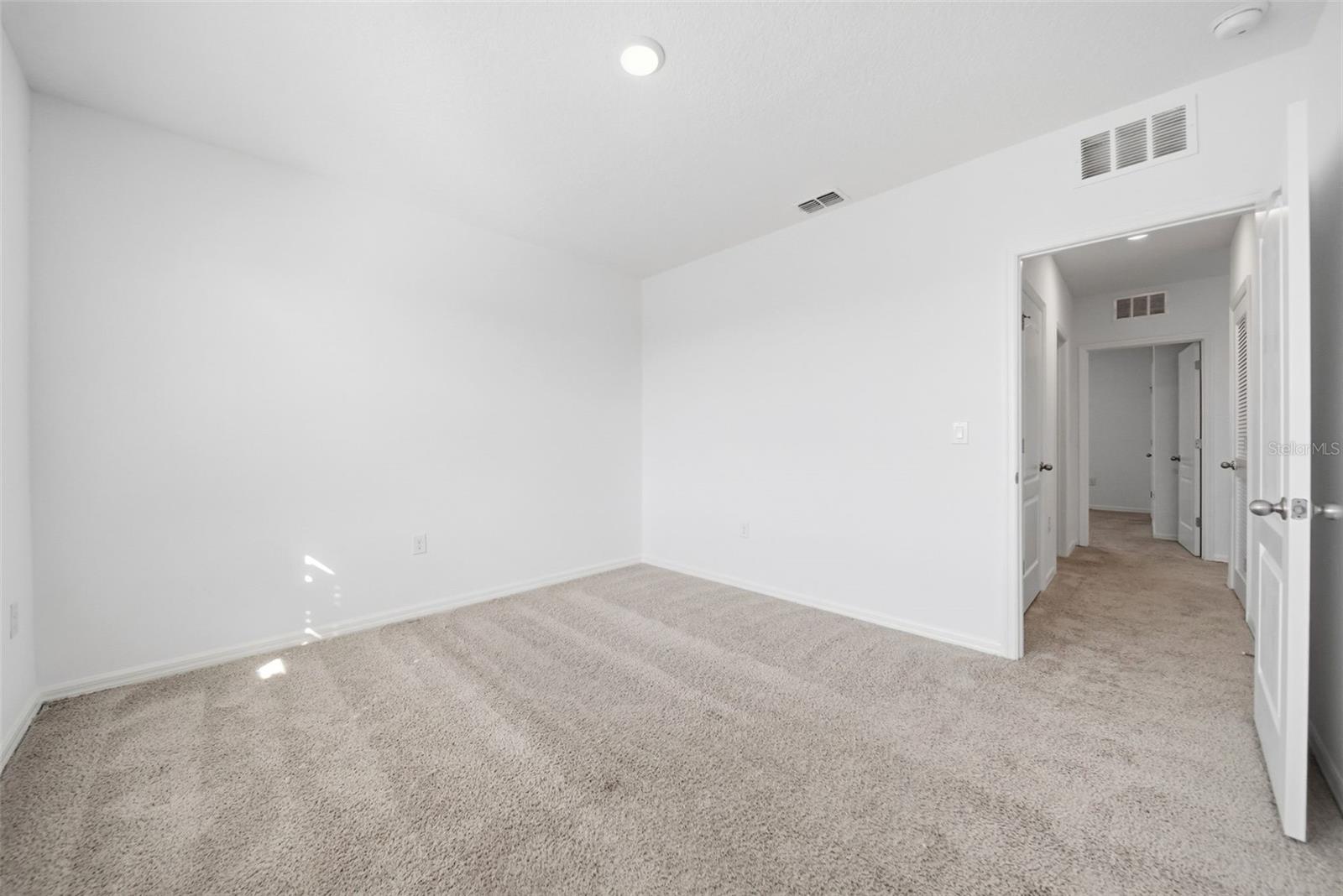 3313 WOLF RUN ROAD, Mount Dora, FL 32757