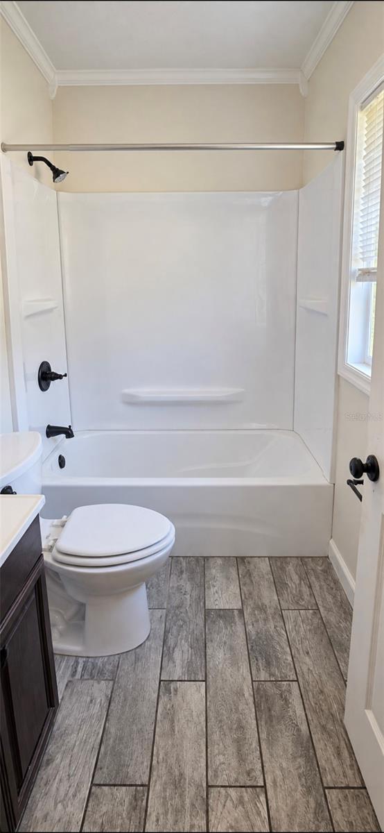 8007 MEADOWGLEN DRIVE, Orlando, FL 32810