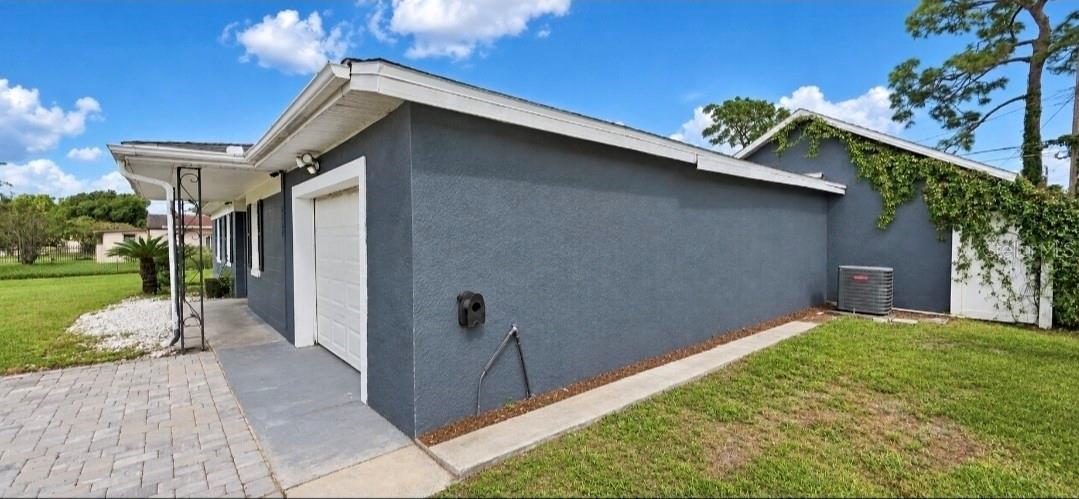 8007 MEADOWGLEN DRIVE, Orlando, FL 32810