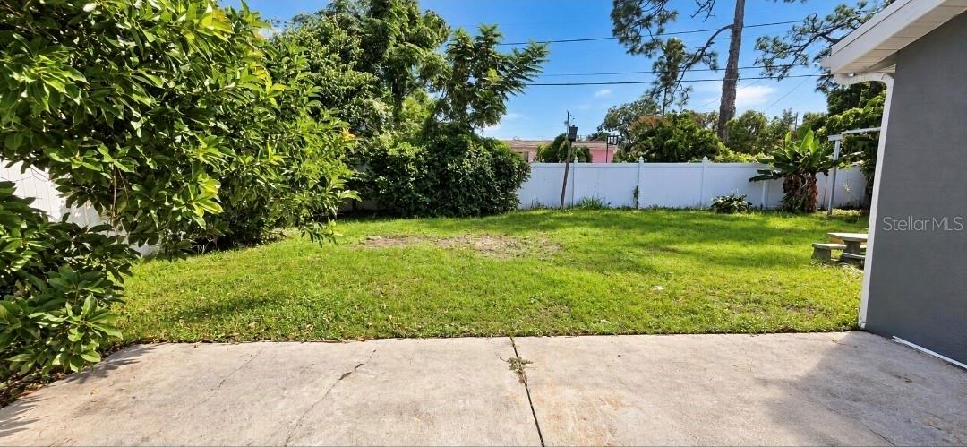 8007 MEADOWGLEN DRIVE, Orlando, FL 32810