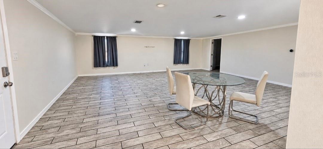 8007 MEADOWGLEN DRIVE, Orlando, FL 32810