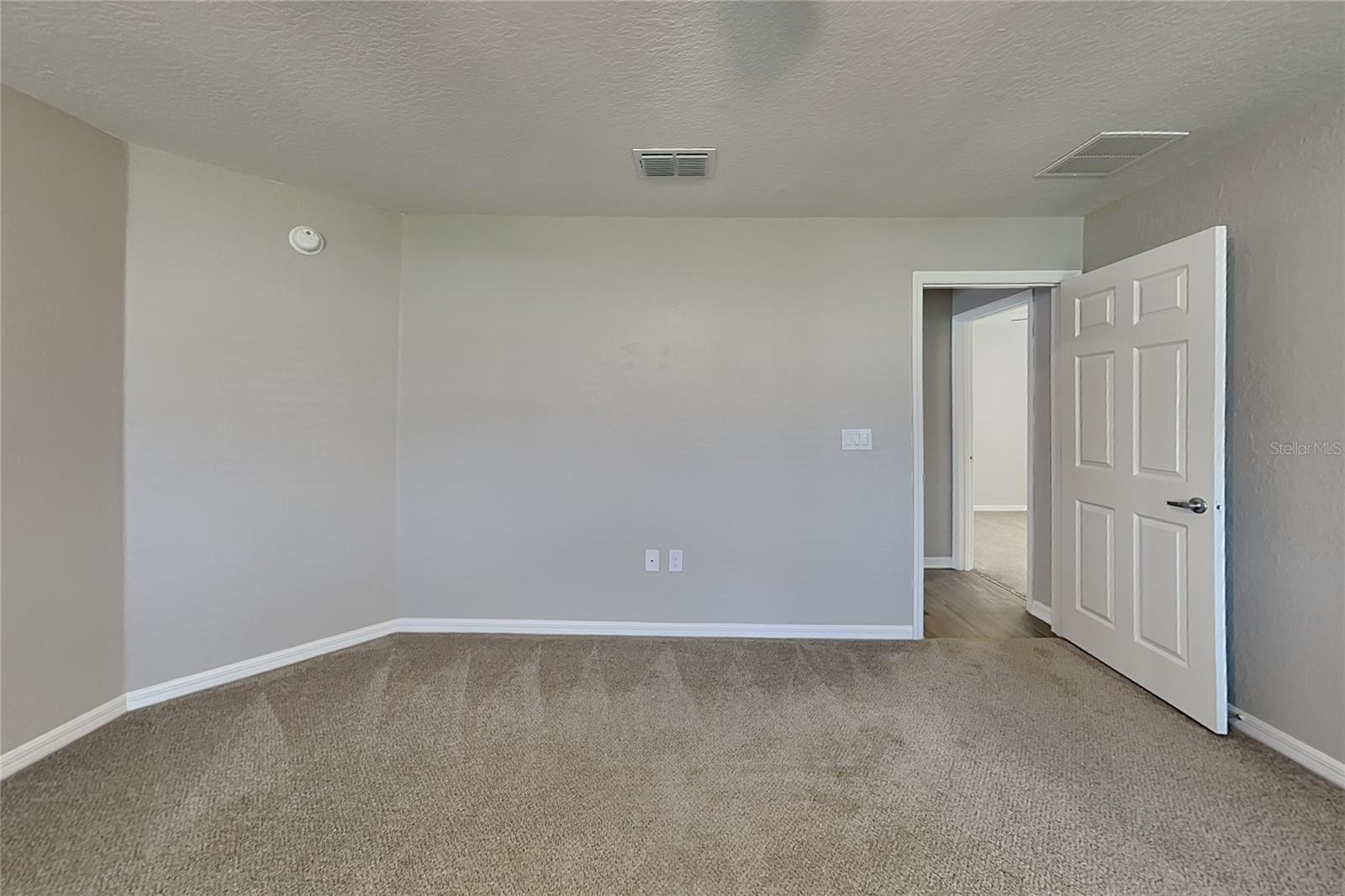 Lakeland, FL 33813