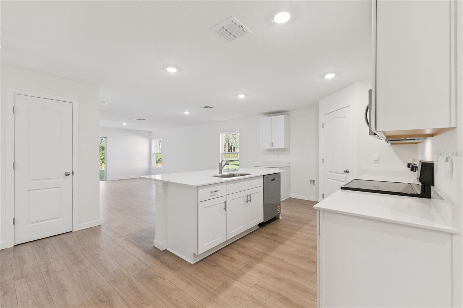 20 AMBERWOOD LANE, Ormond Beach, FL 32174