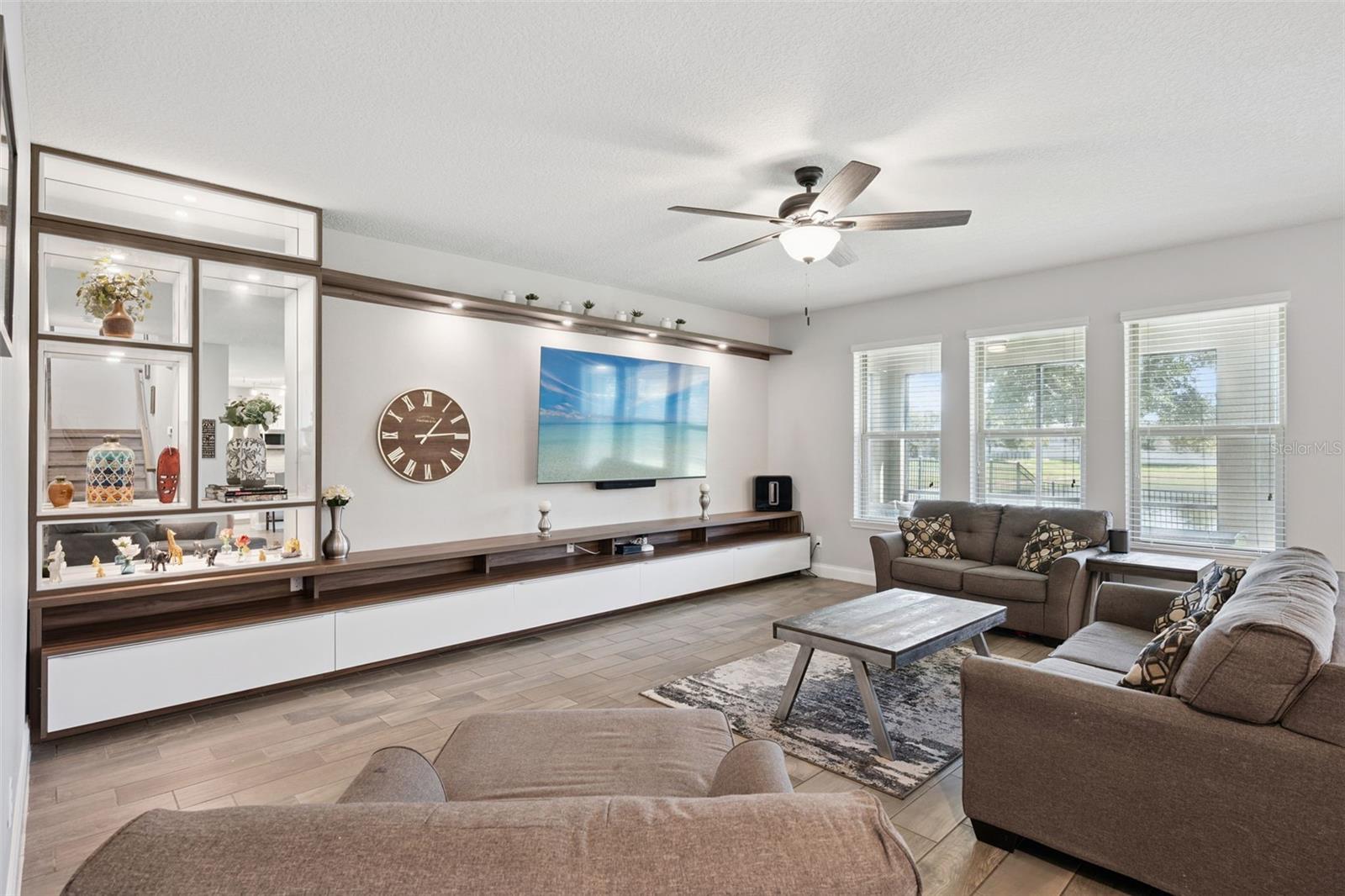 8325 VIVARO ISLE WAY, Windermere, FL 34786 8325 VIVARO ISLE WAY, Windermere, FL 34786