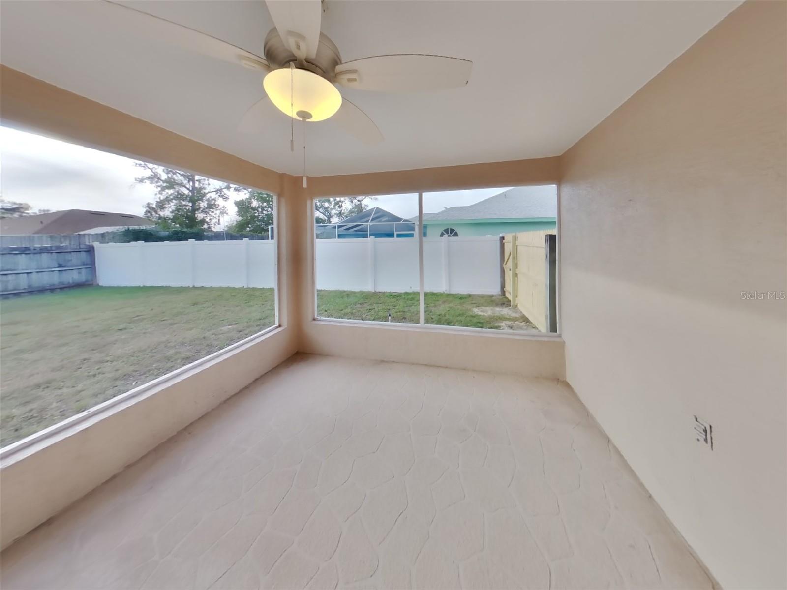 Spring Hill, FL 34609