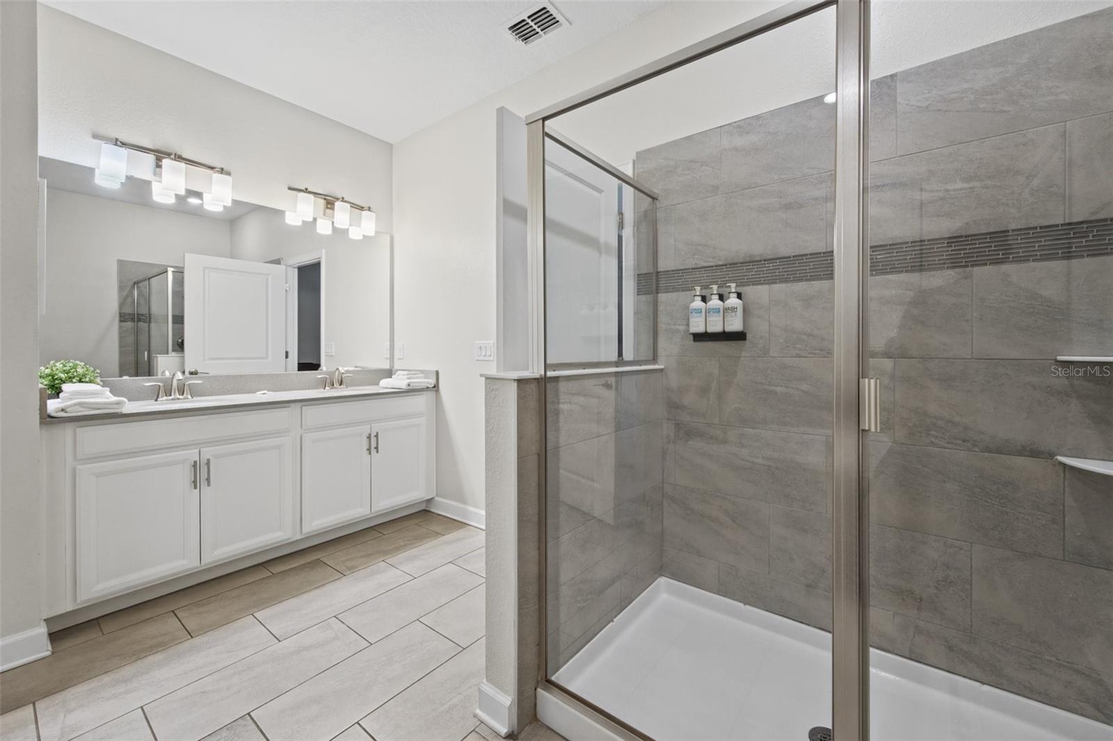 Double vanity and walk-in shower