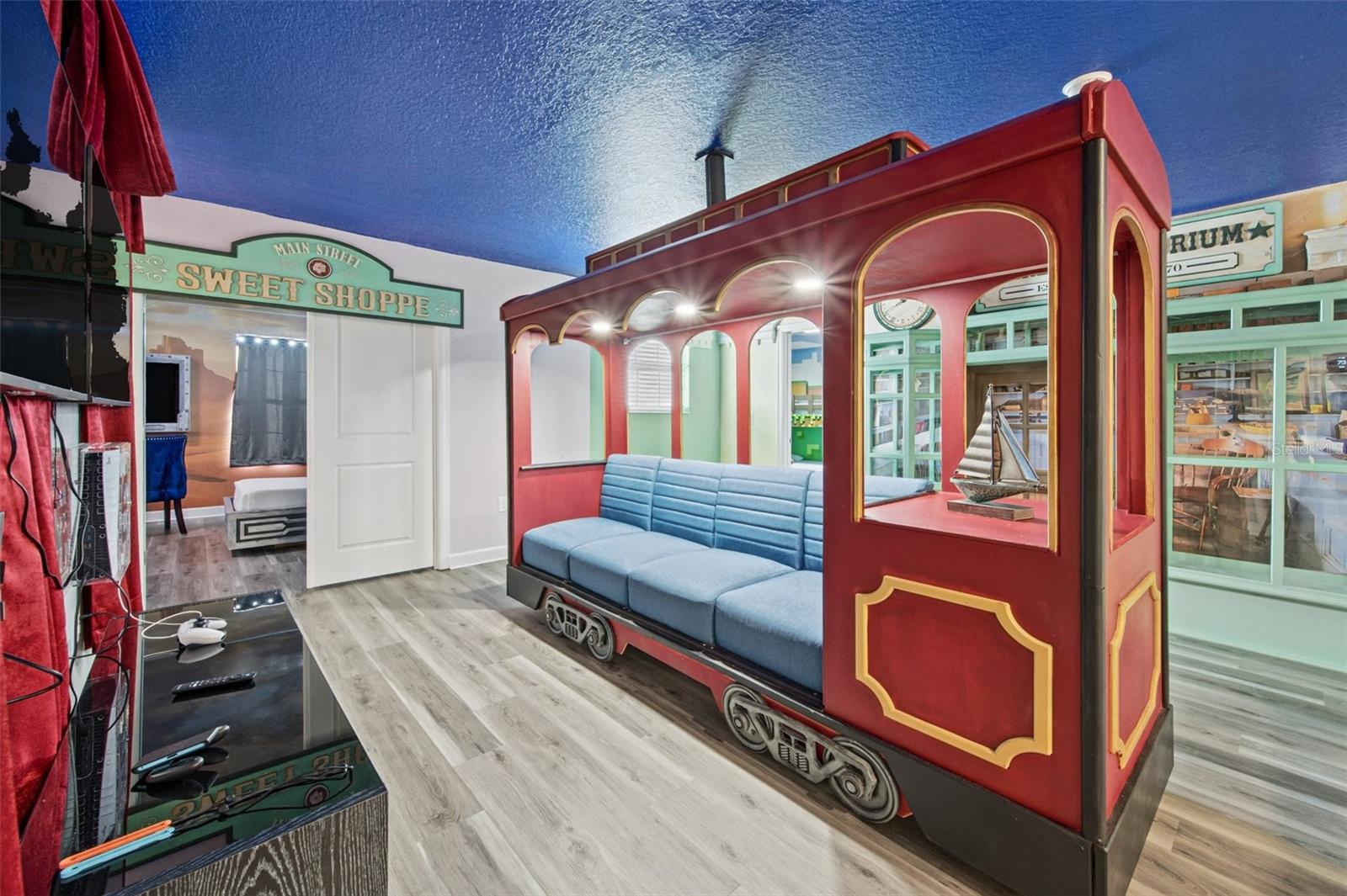 Themed bonus room