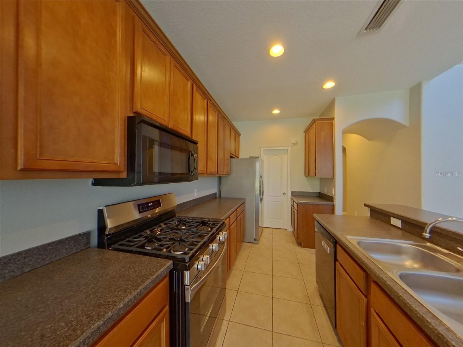 Apollo Beach, FL 33572