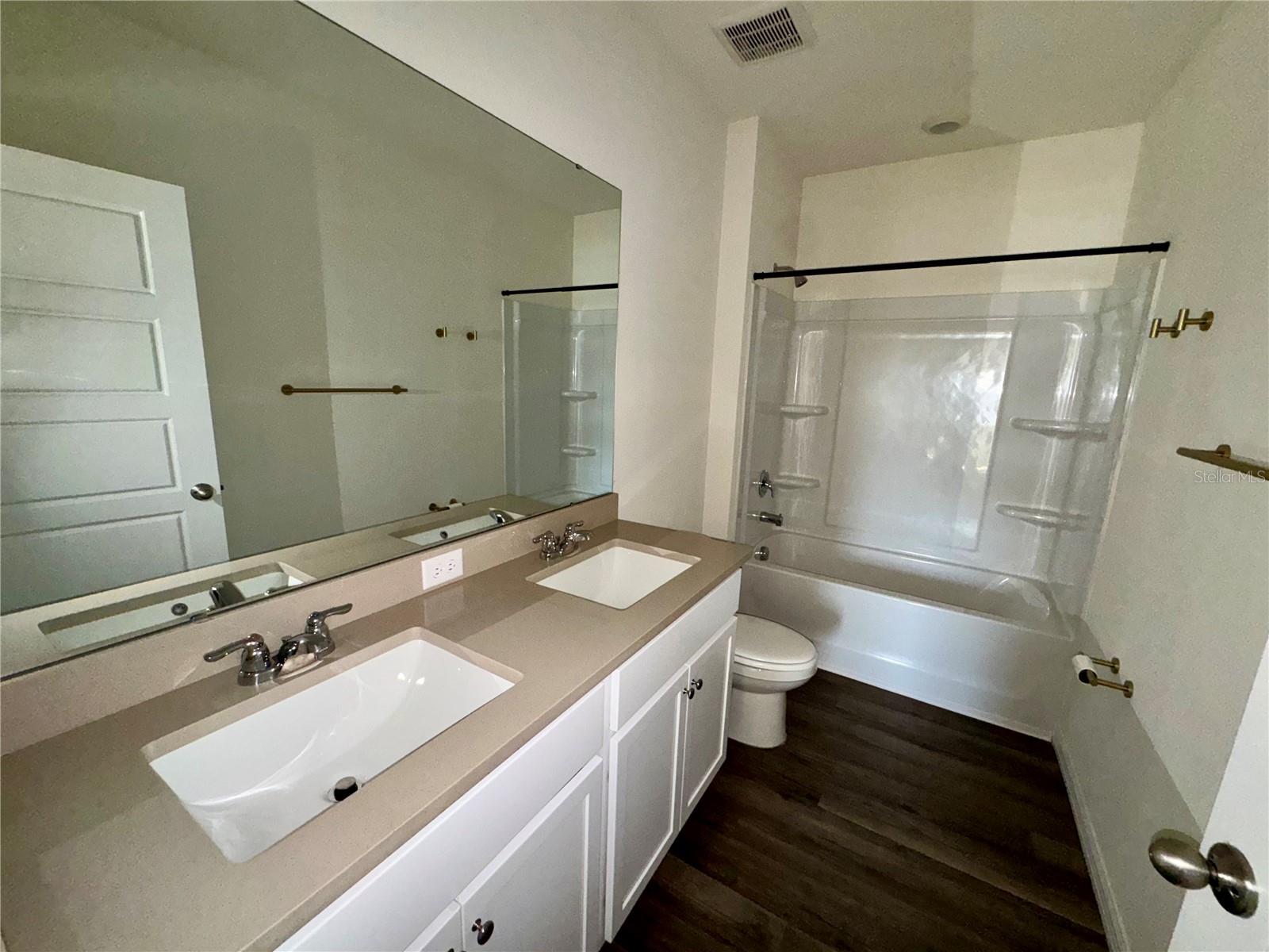 2488 RIBBON FALL AVENUE, Davenport, FL 33837