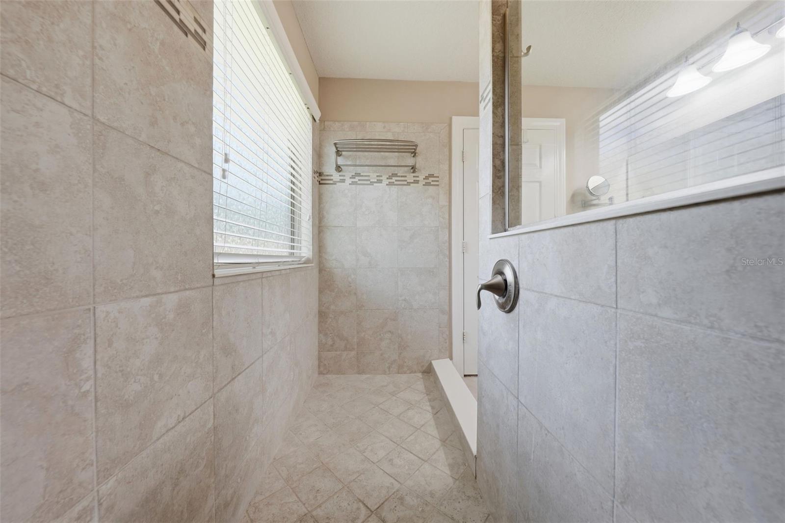 Primary en suite