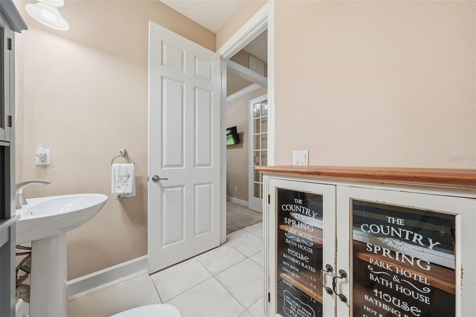Powder Room 1