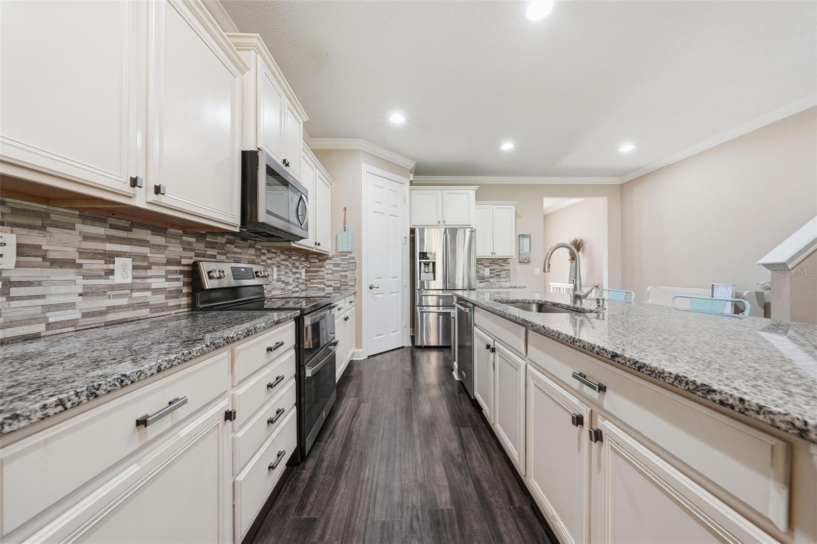 Kitchen 4