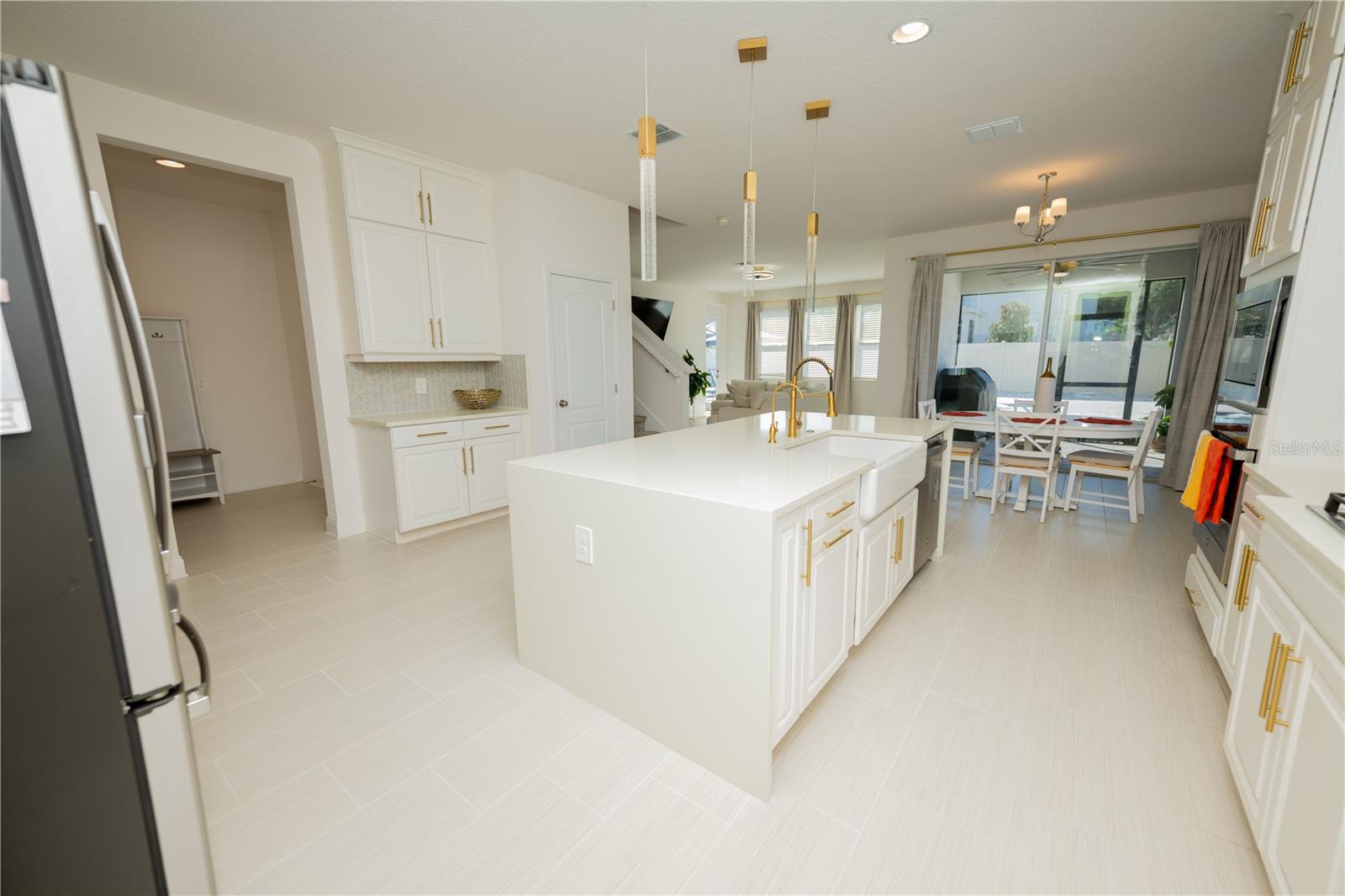 2010 BOSS HEWETT STREET, Oakland, FL 34787