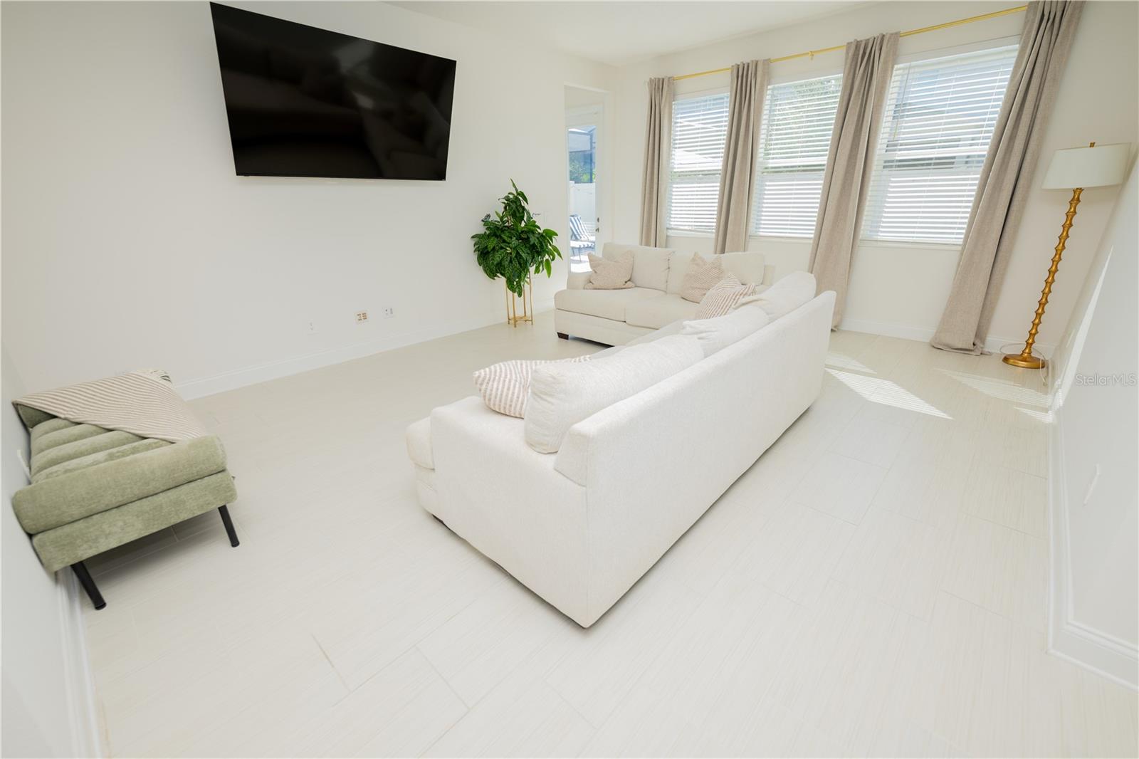 2010 BOSS HEWETT STREET, Oakland, FL 34787