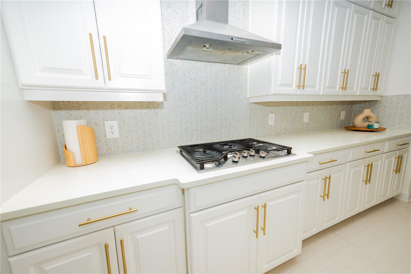 2010 BOSS HEWETT STREET, Oakland, FL 34787
