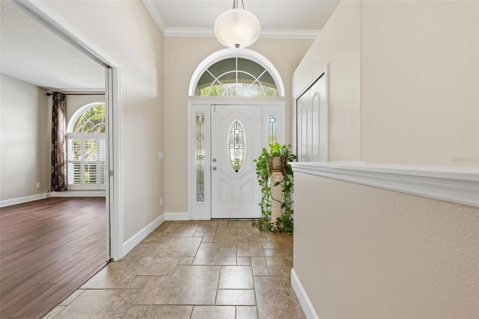 Foyer/Office
