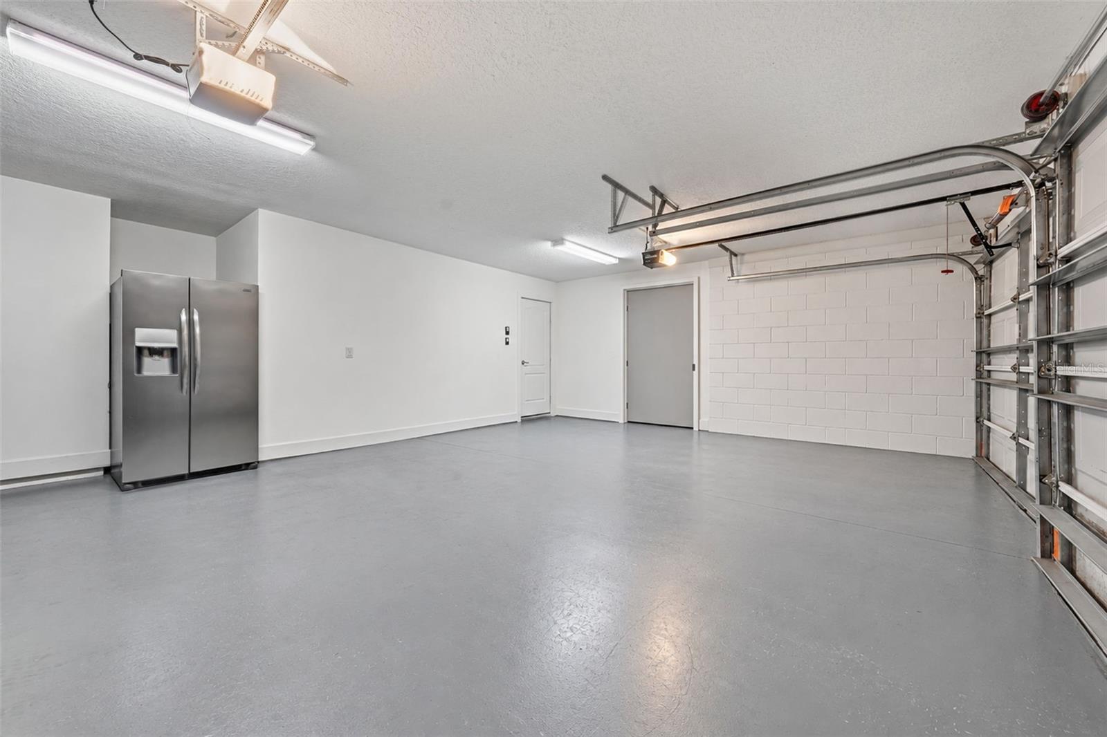 Garage 2