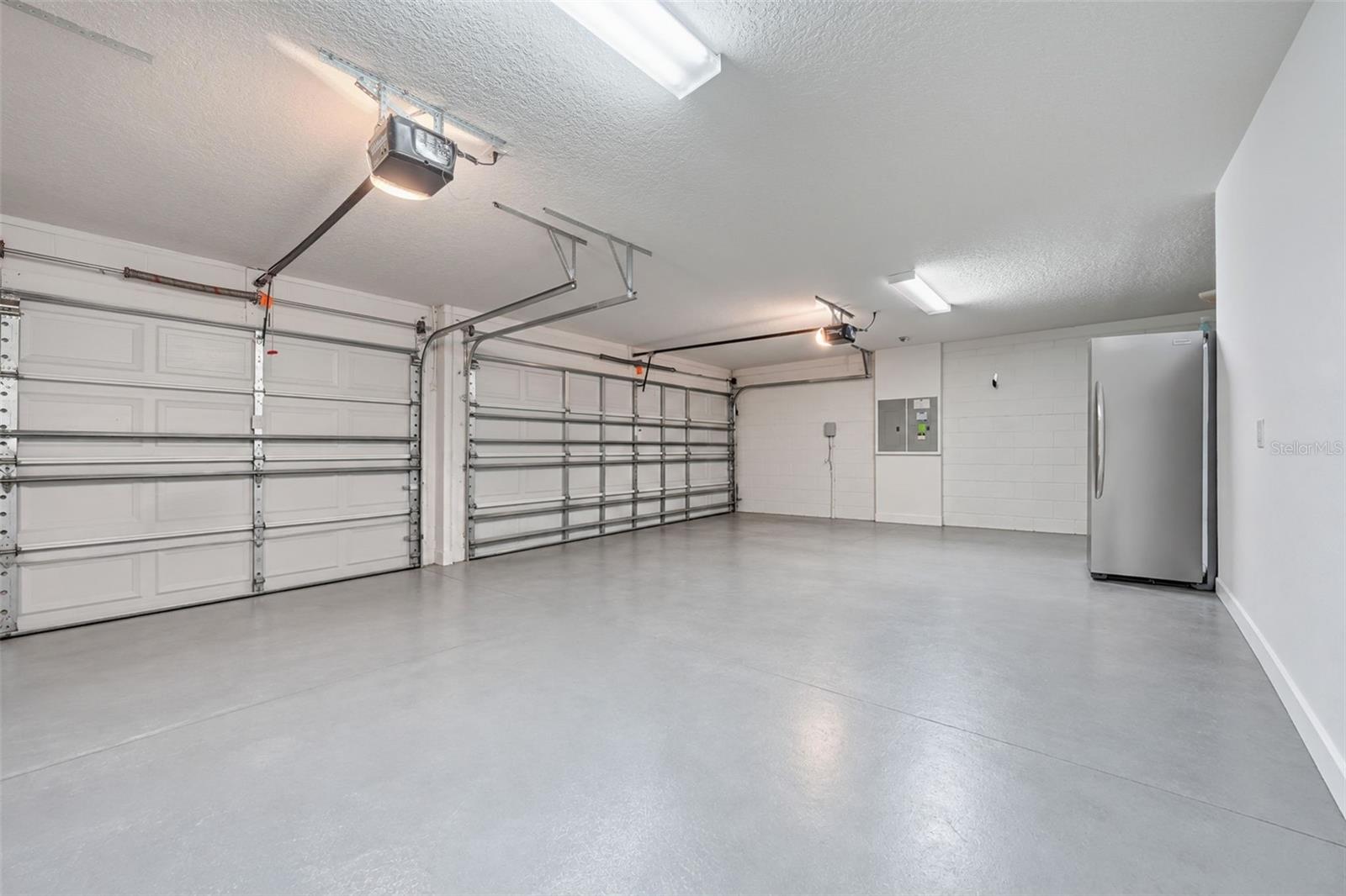 Garage 1