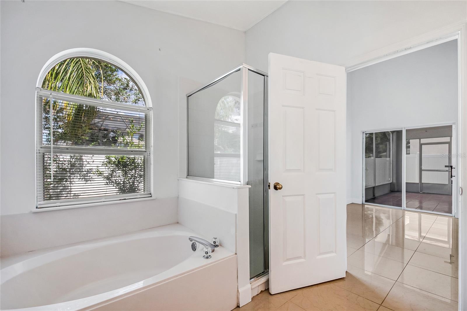MASTER BEDROOM BATH