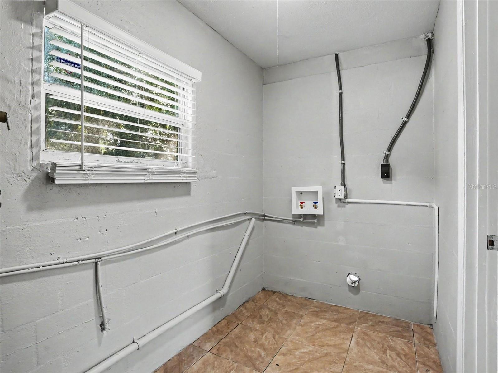 4103 S NASHVILLE AVENUE, Orlando, FL 32839