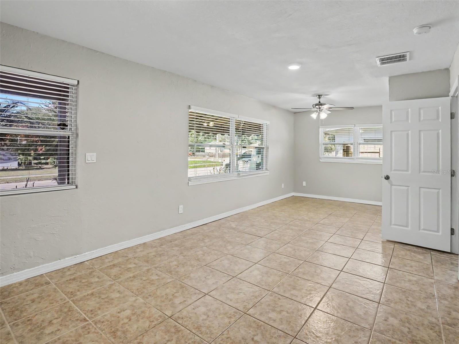 4103 S NASHVILLE AVENUE, Orlando, FL 32839 4103 S NASHVILLE AVENUE, Orlando, FL 32839