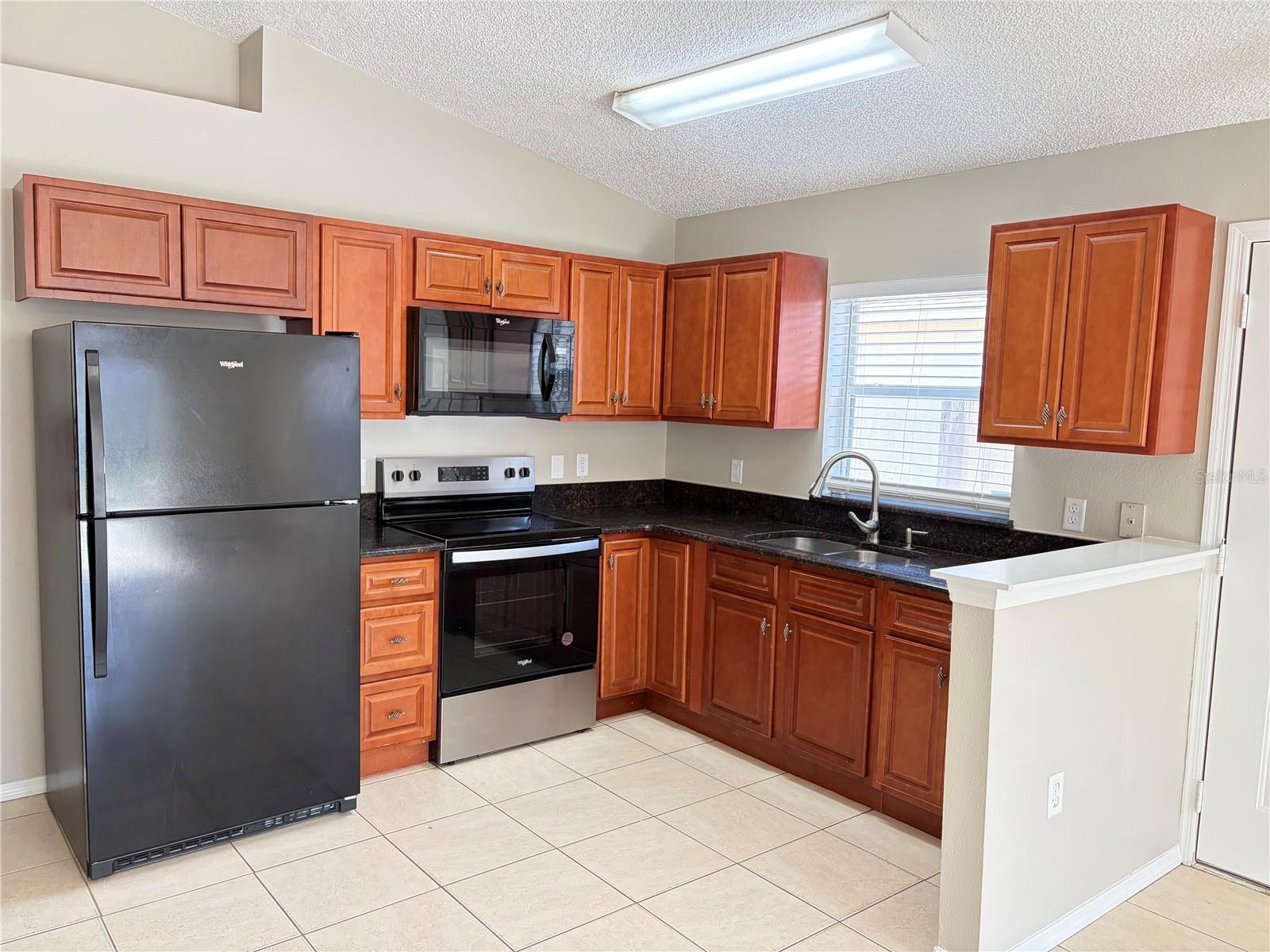 1008 VISTA PALMA WAY, Orlando, FL 32825 1008 VISTA PALMA WAY, Orlando, FL 32825