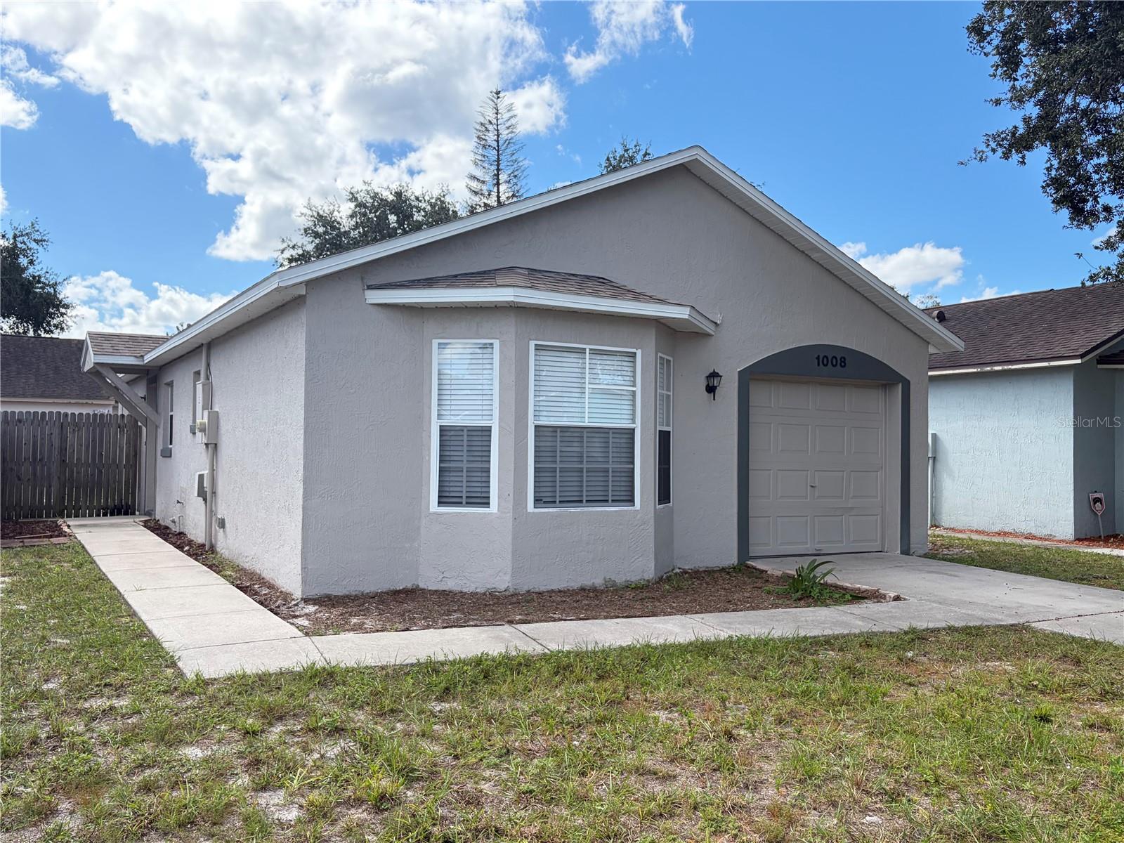 1008 VISTA PALMA WAY, Orlando, FL 32825 1008 VISTA PALMA WAY, Orlando, FL 32825