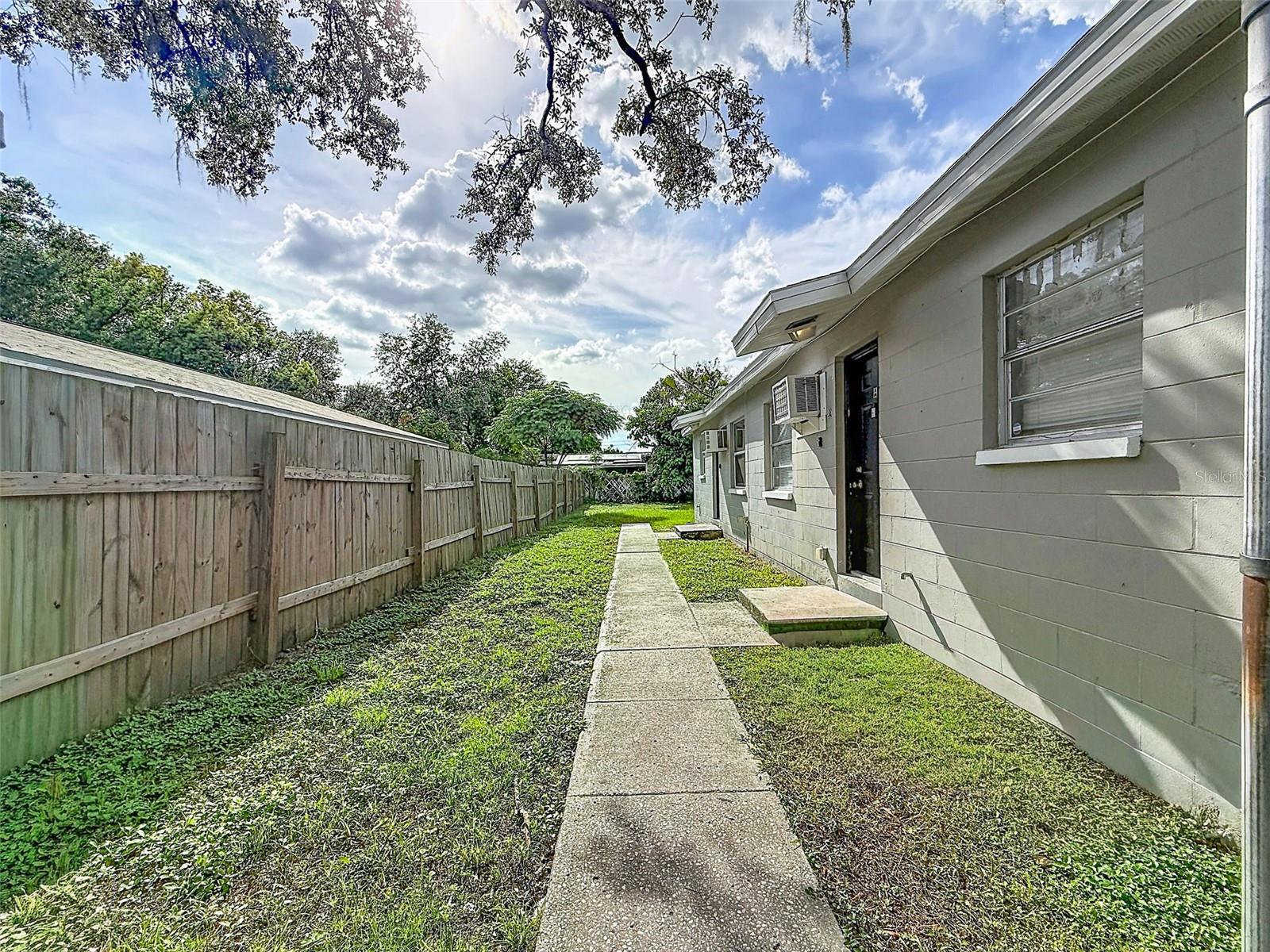 3216 N 48TH STREET, Tampa, FL 33605