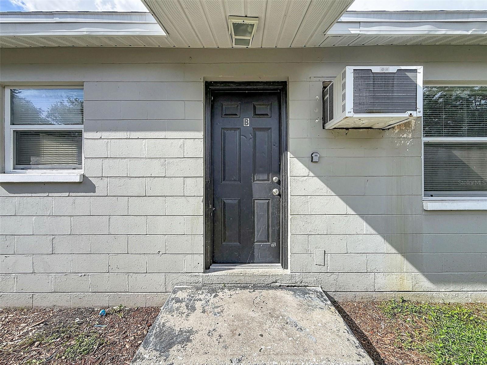 3216 N 48TH STREET, Tampa, FL 33605