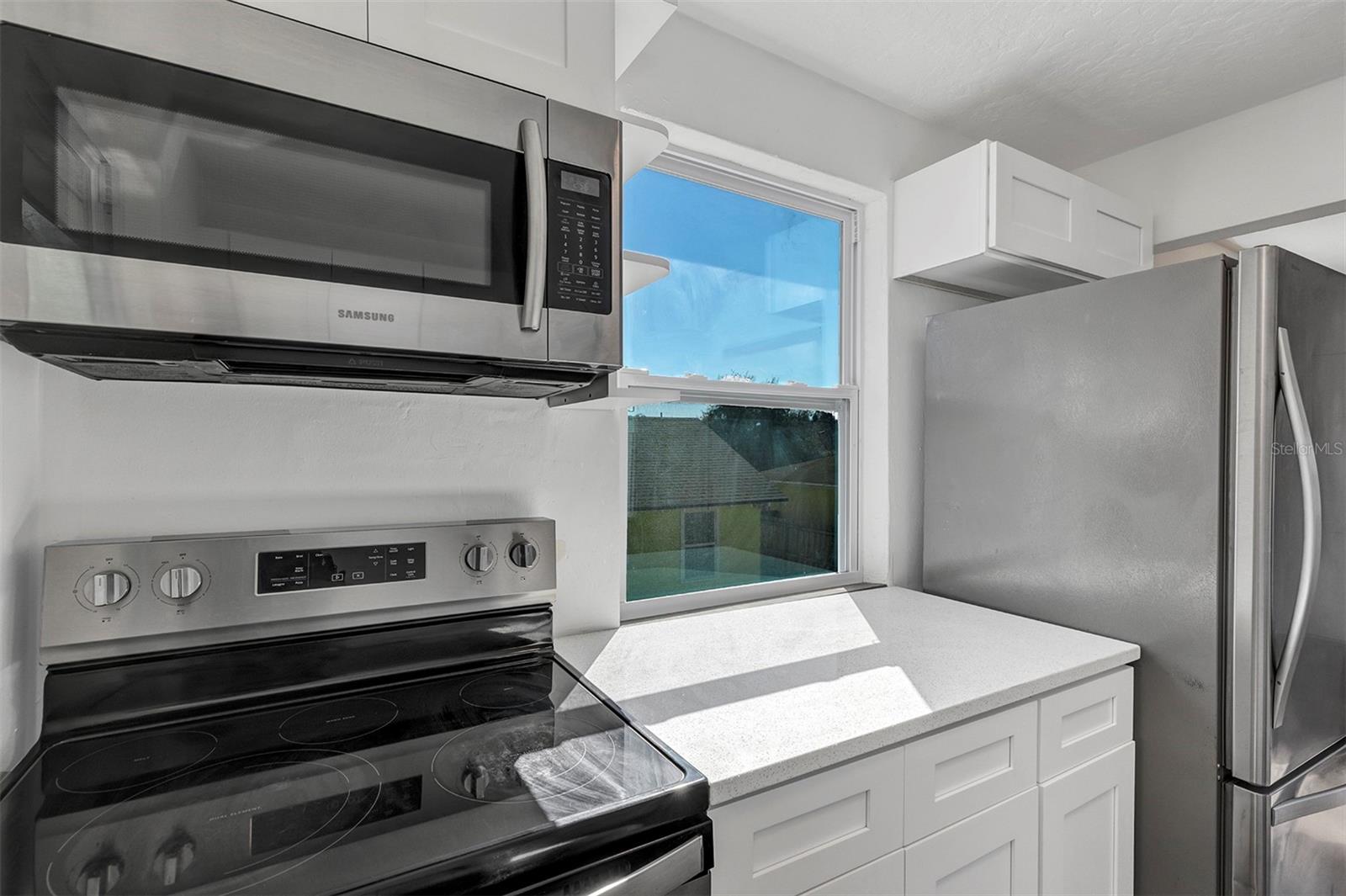 2027 30TH AVENUE N, St Petersburg, FL 33713
