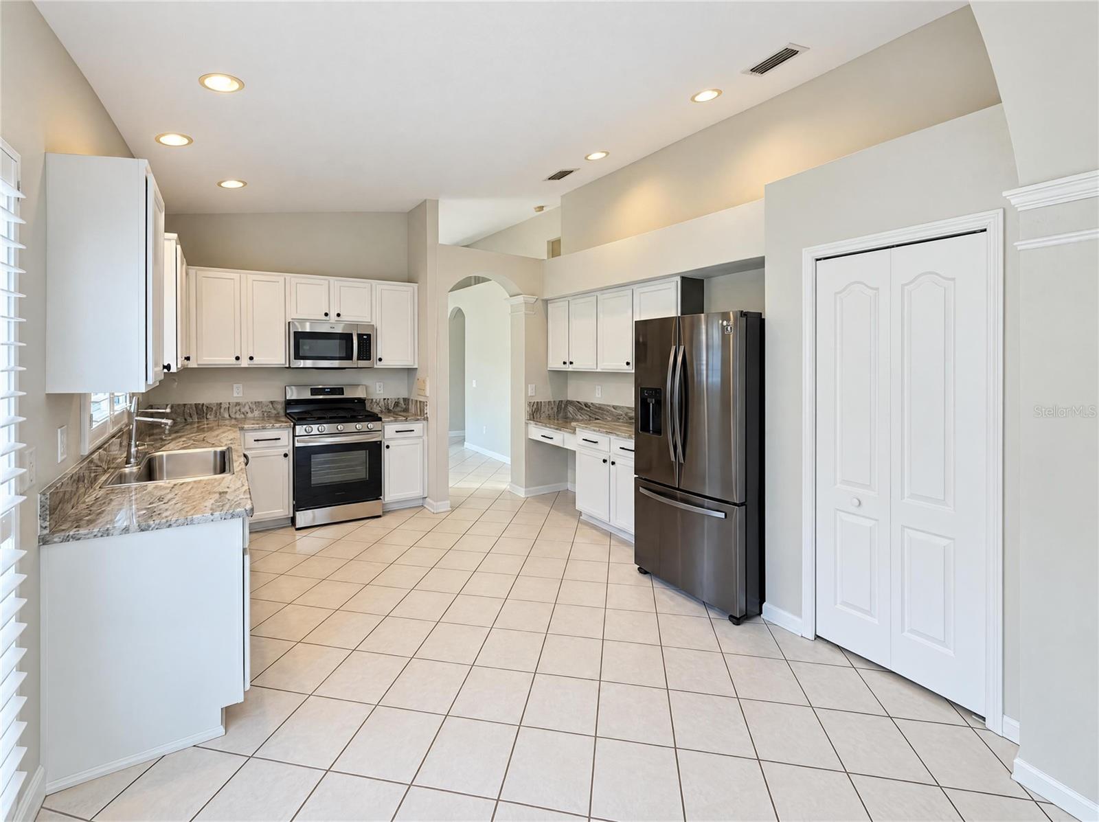 30447 IVERSON DRIVE, Wesley Chapel, FL 33543 30447 IVERSON DRIVE, Wesley Chapel, FL 33543
