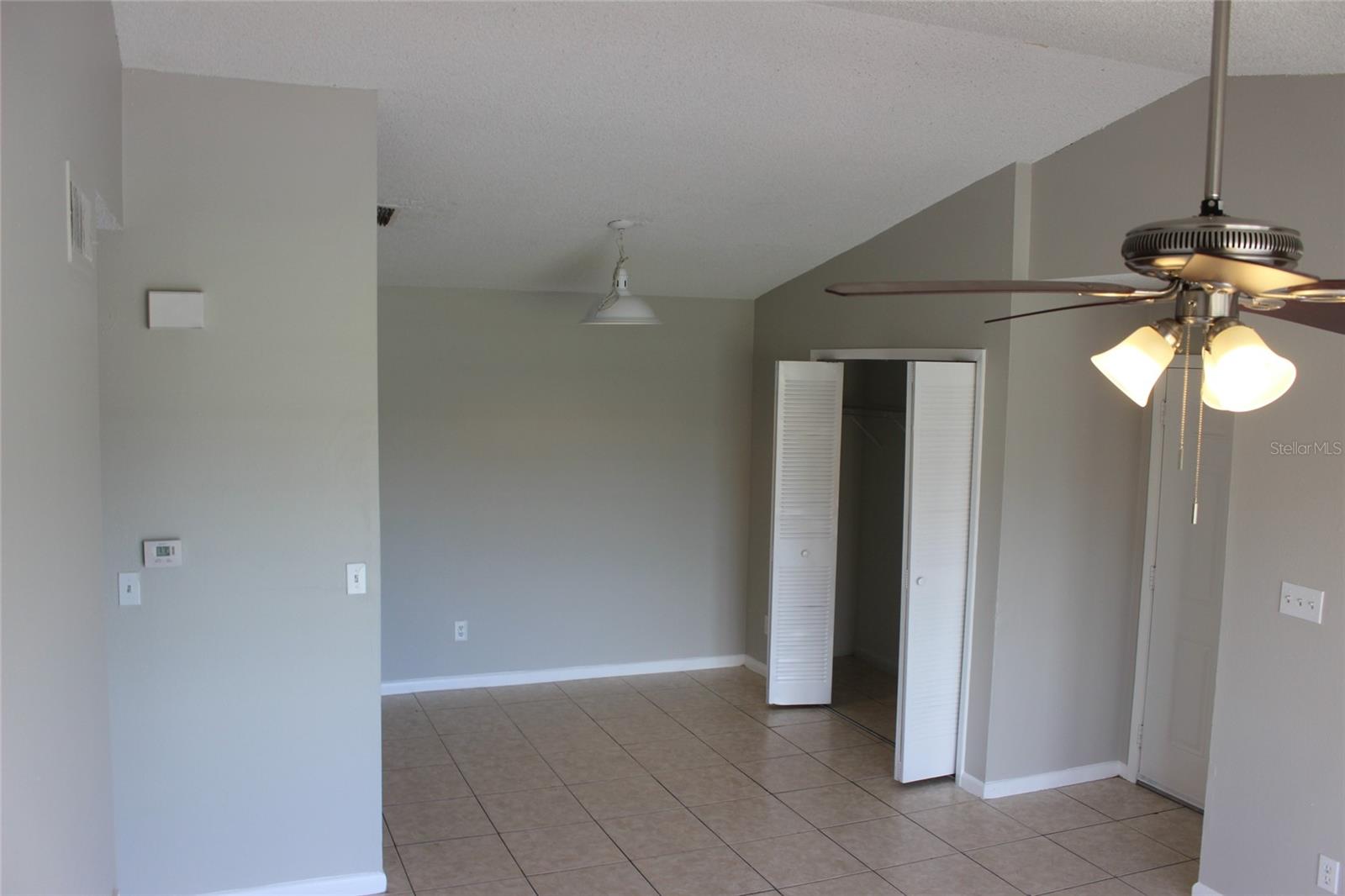 5231 VIA HACIENDA CIRCLE, #B218, Orlando, FL 32839 5231 VIA HACIENDA CIRCLE, #B218, Orlando, FL 32839