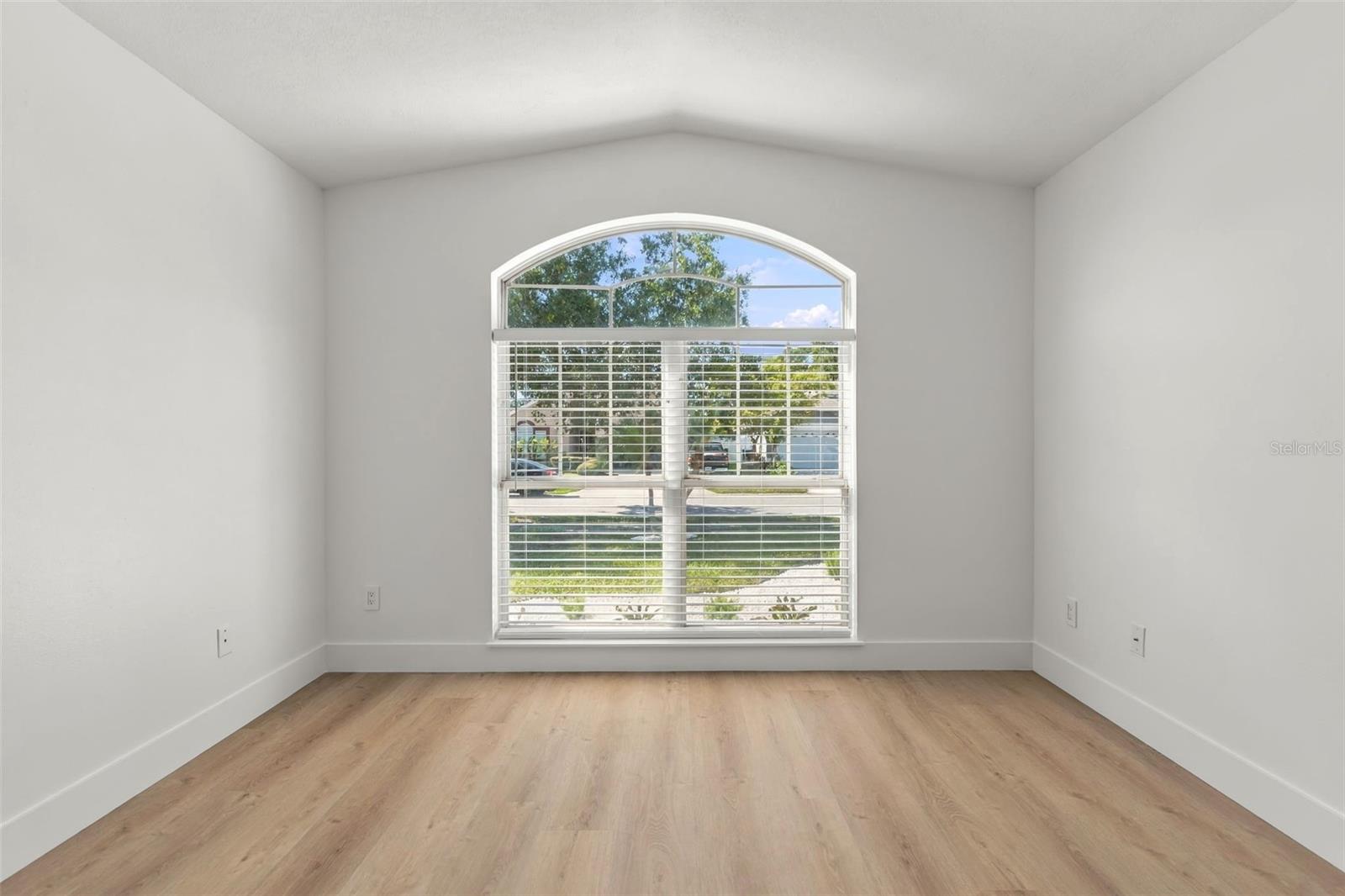 573 SHORT PINE CIRCLE, Orlando, FL 32807