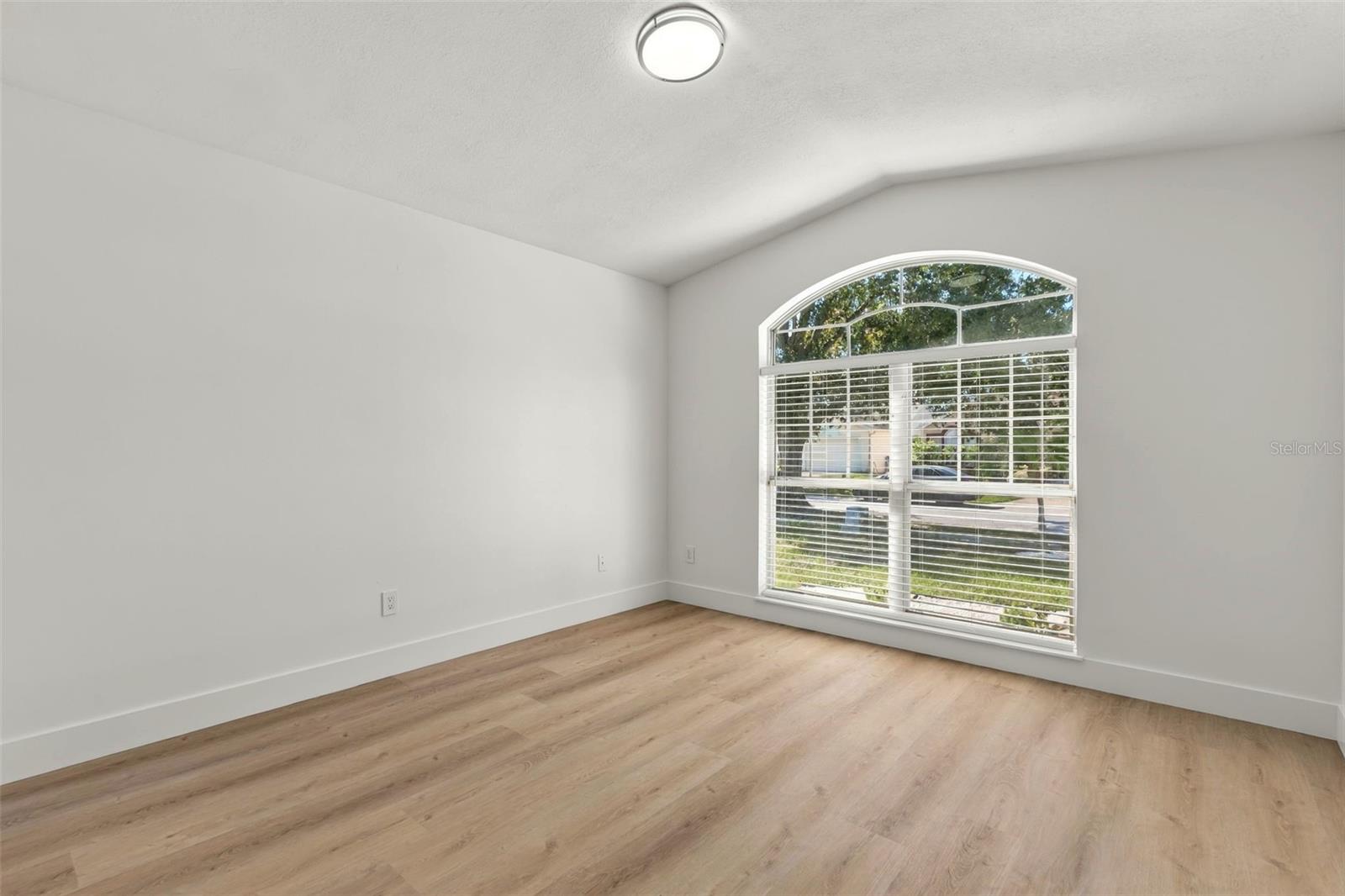 573 SHORT PINE CIRCLE, Orlando, FL 32807