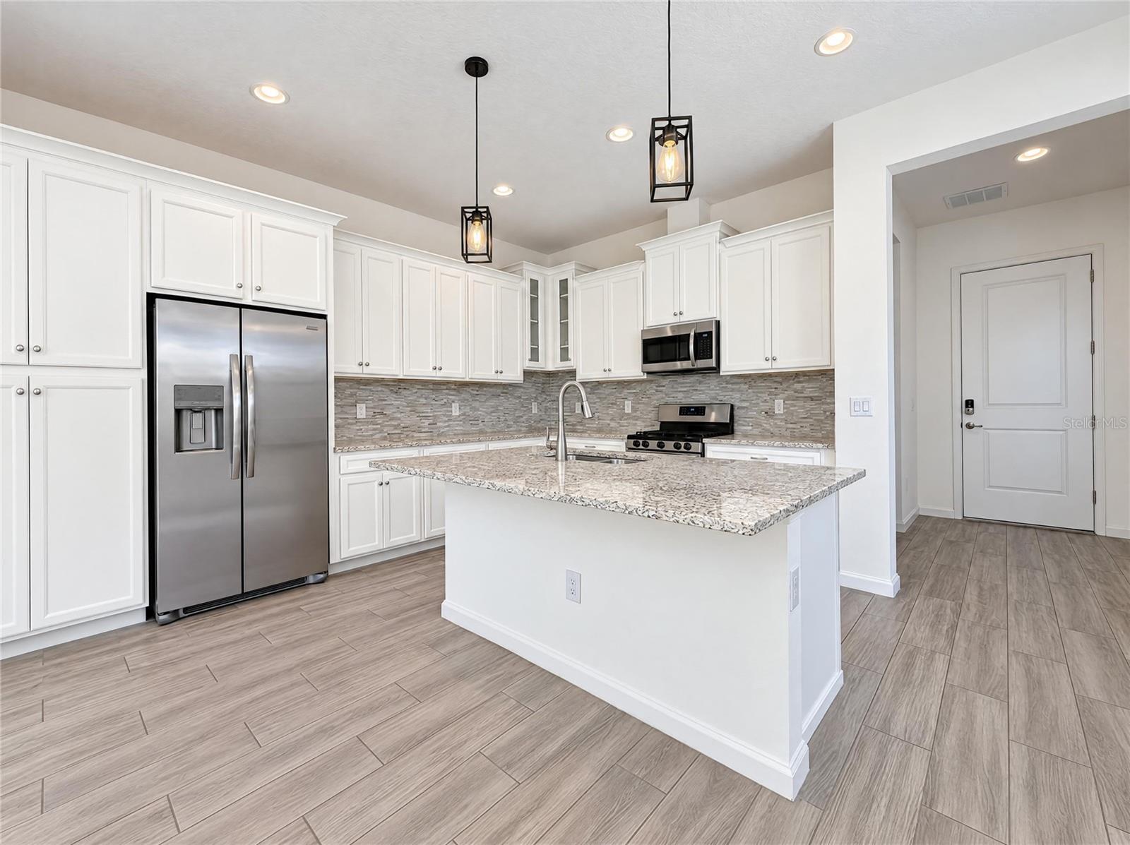 724 WINTERSIDE DRIVE, Apollo Beach, FL 33572