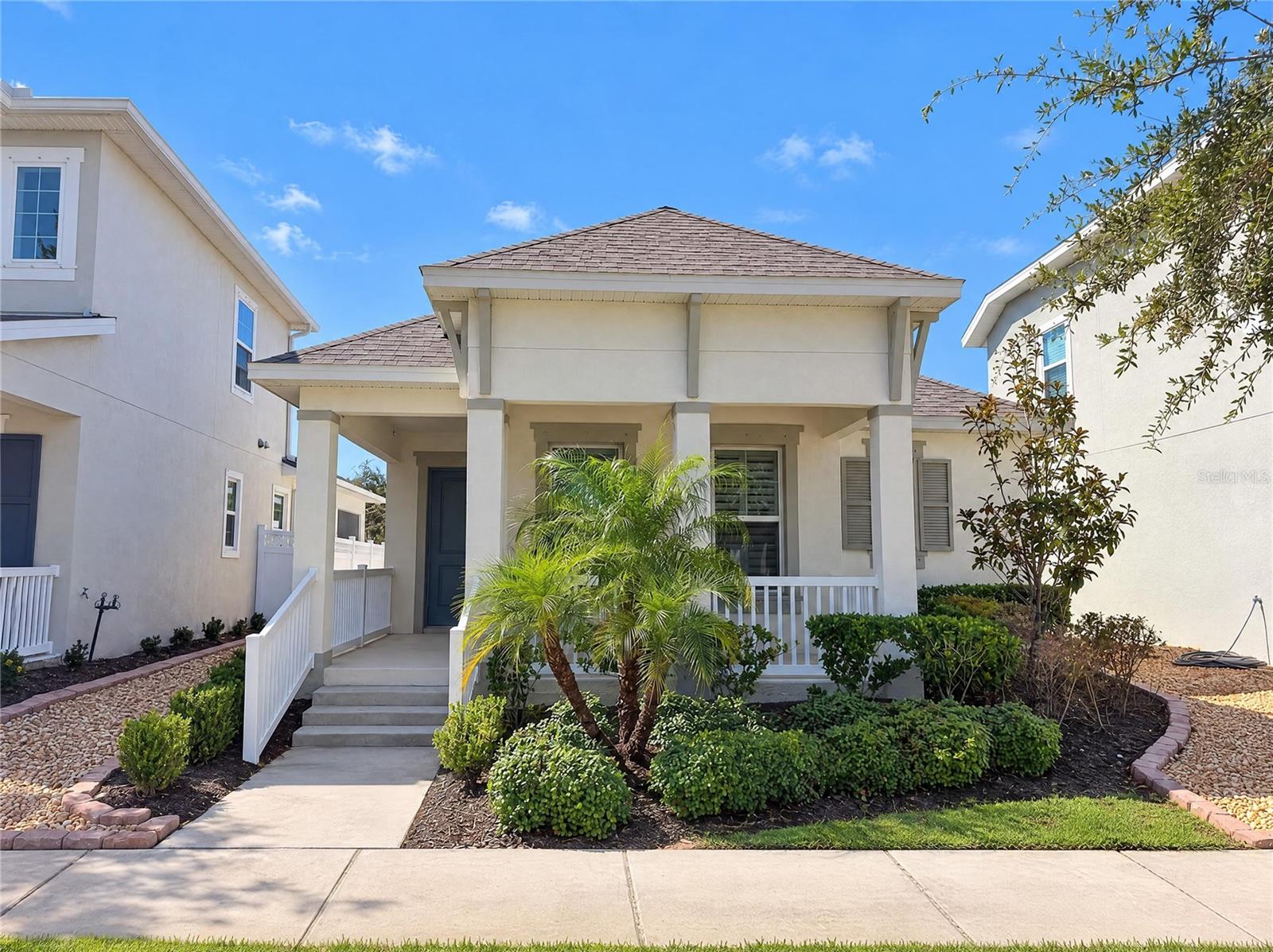 724 WINTERSIDE DRIVE, Apollo Beach, FL 33572 724 WINTERSIDE DRIVE, Apollo Beach, FL 33572