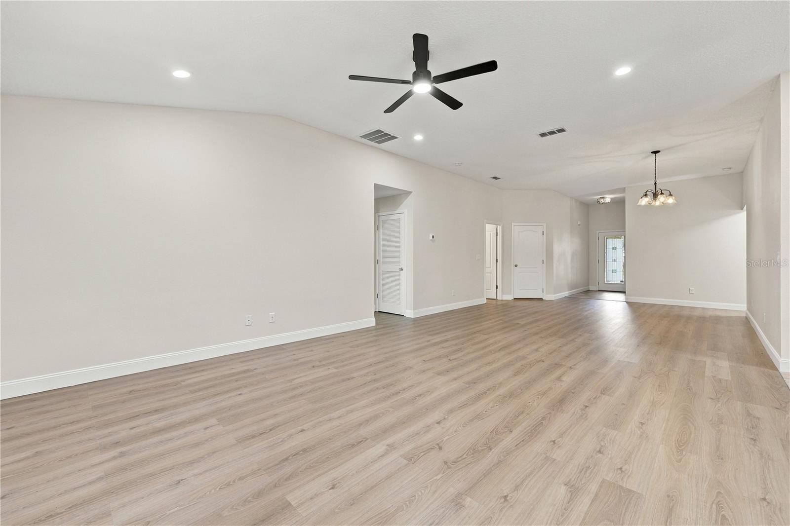 466 W NEW ENGLAND DRIVE, Elkton, FL 32033