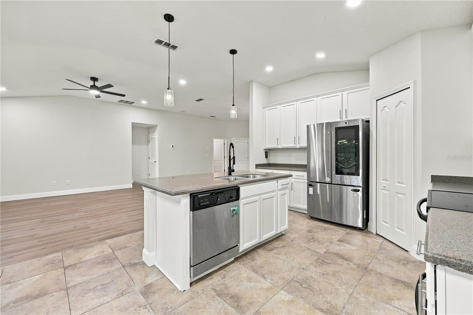 466 W NEW ENGLAND DRIVE, Elkton, FL 32033