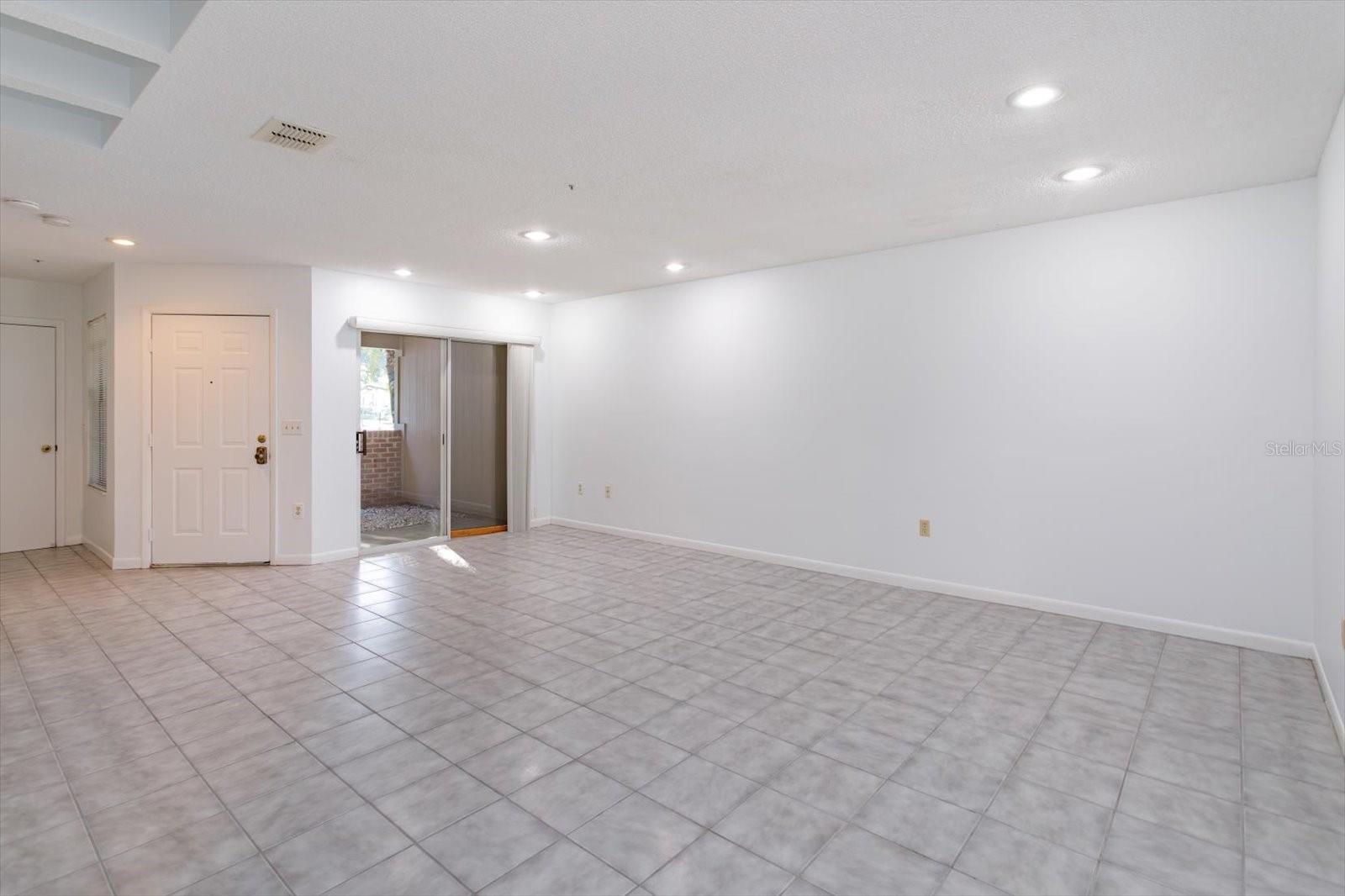 660 POST OAK CIRCLE, #118, Altamonte Springs, FL 32701