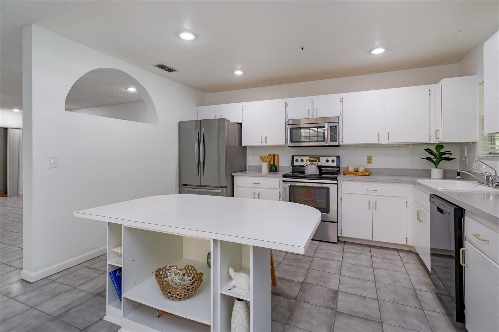 660 POST OAK CIRCLE, #118, Altamonte Springs, FL 32701