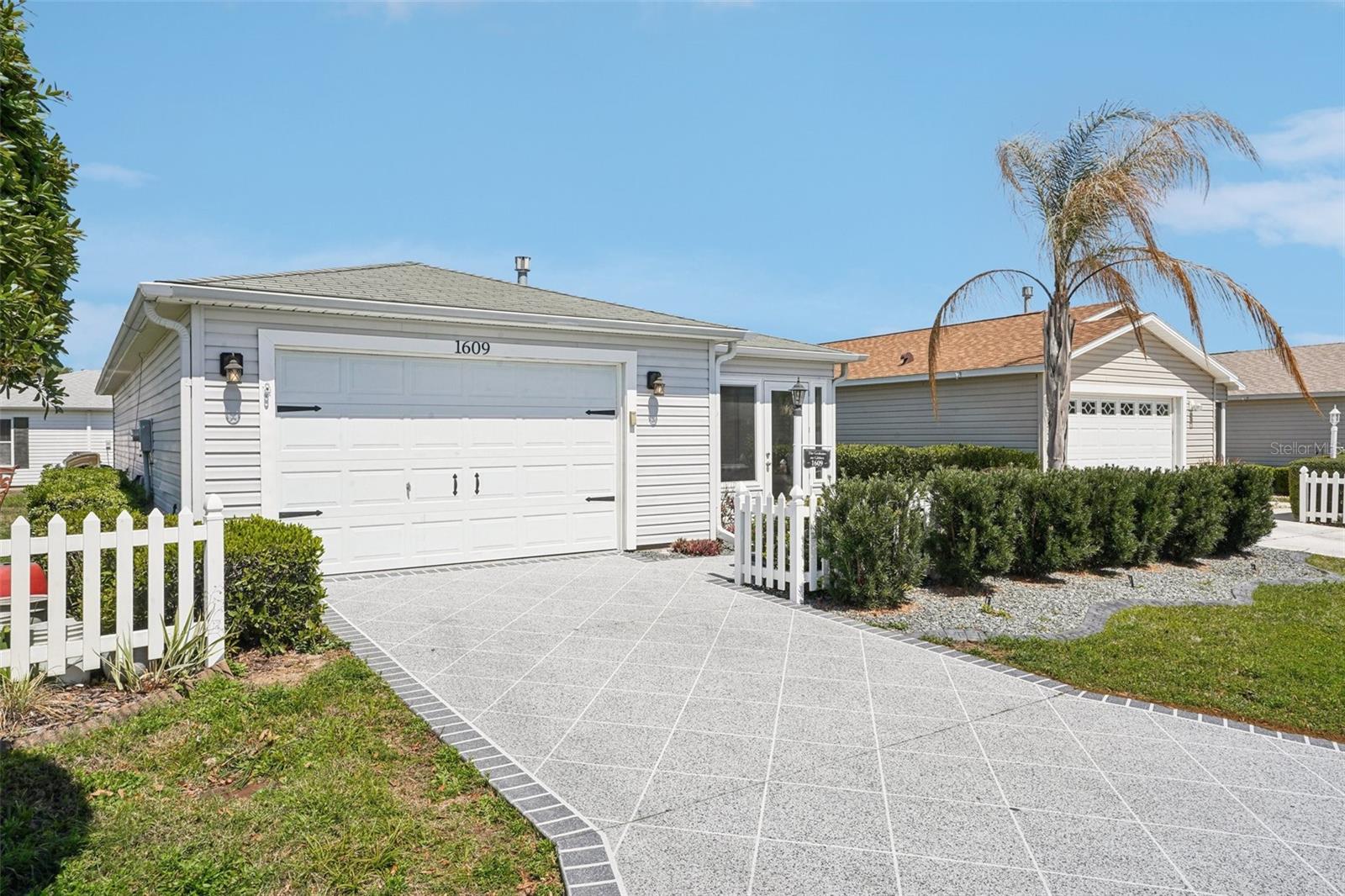 1609 GIBBES WAY, The Villages, FL 32162 1609 GIBBES WAY, The Villages, FL 32162