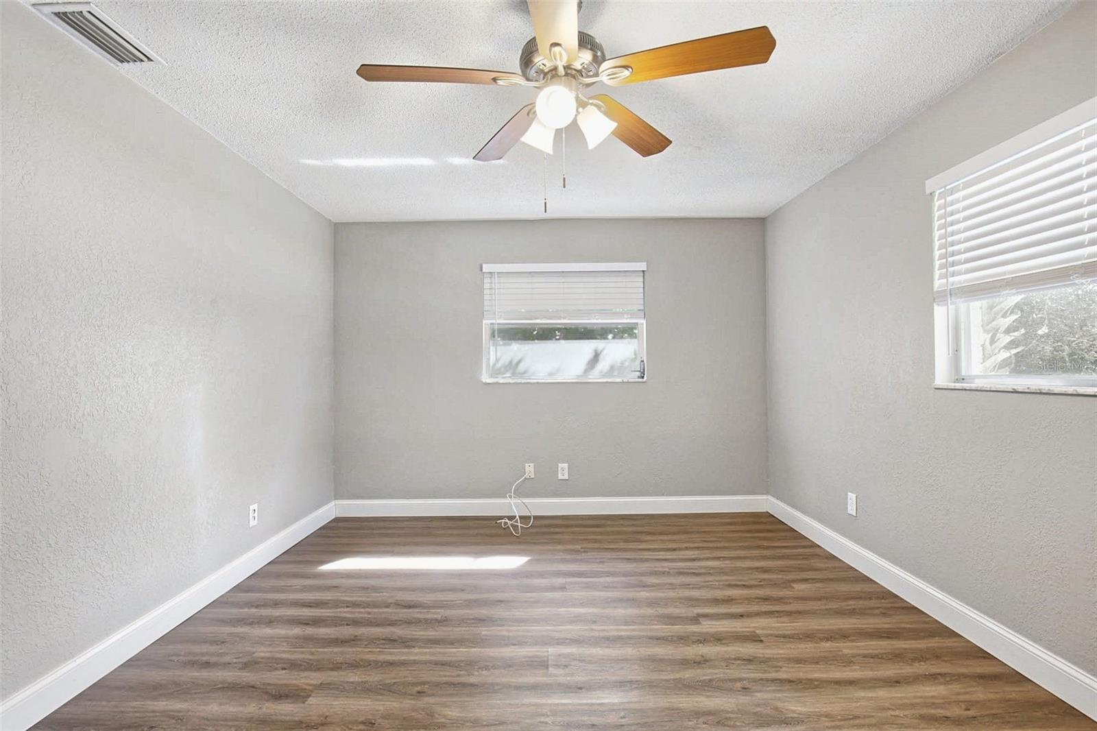 5795 HILLSIDE STREET, Seminole, FL 33772